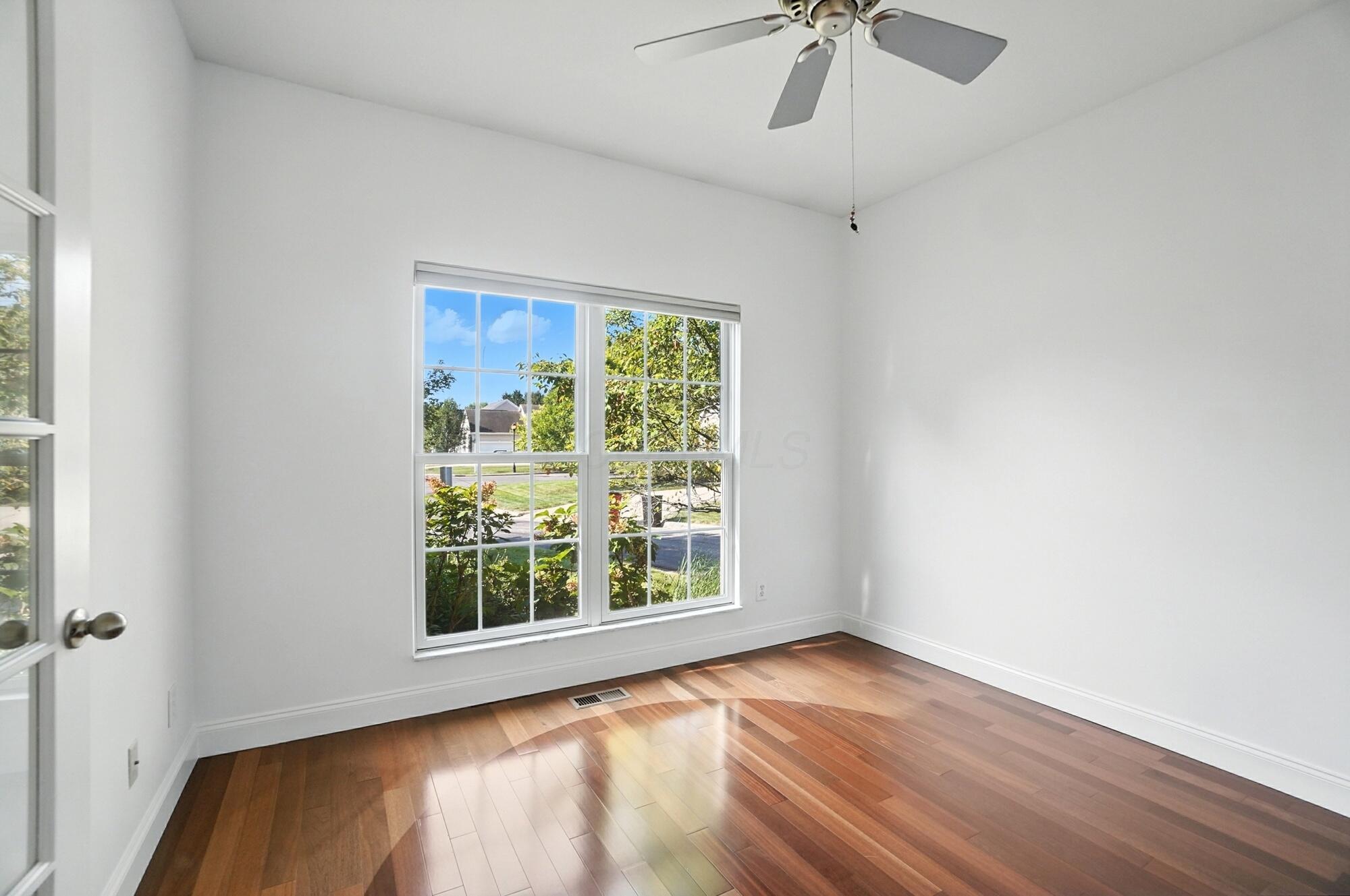 3022 Crabapple Place, 4