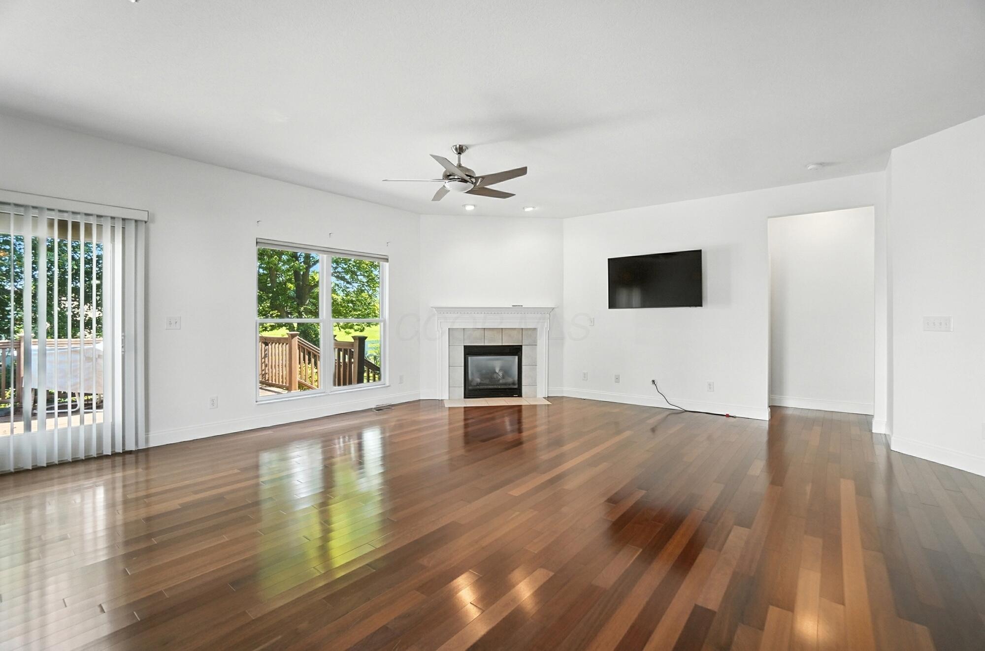 3022 Crabapple Place, 4