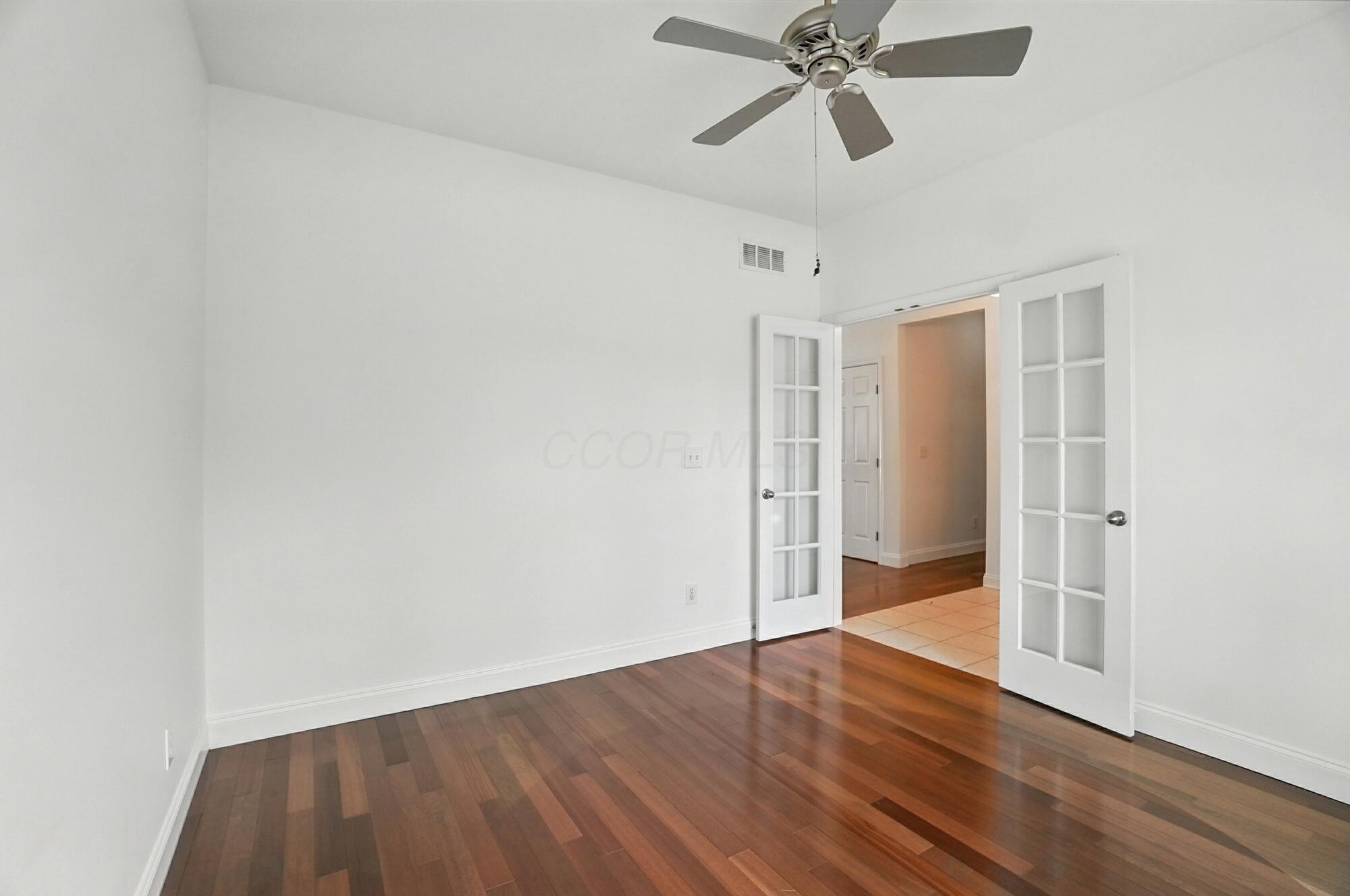 3022 Crabapple Place, 4