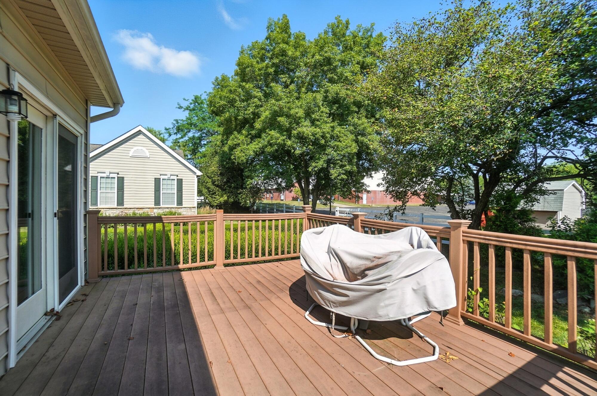 3022 Crabapple Place, 4