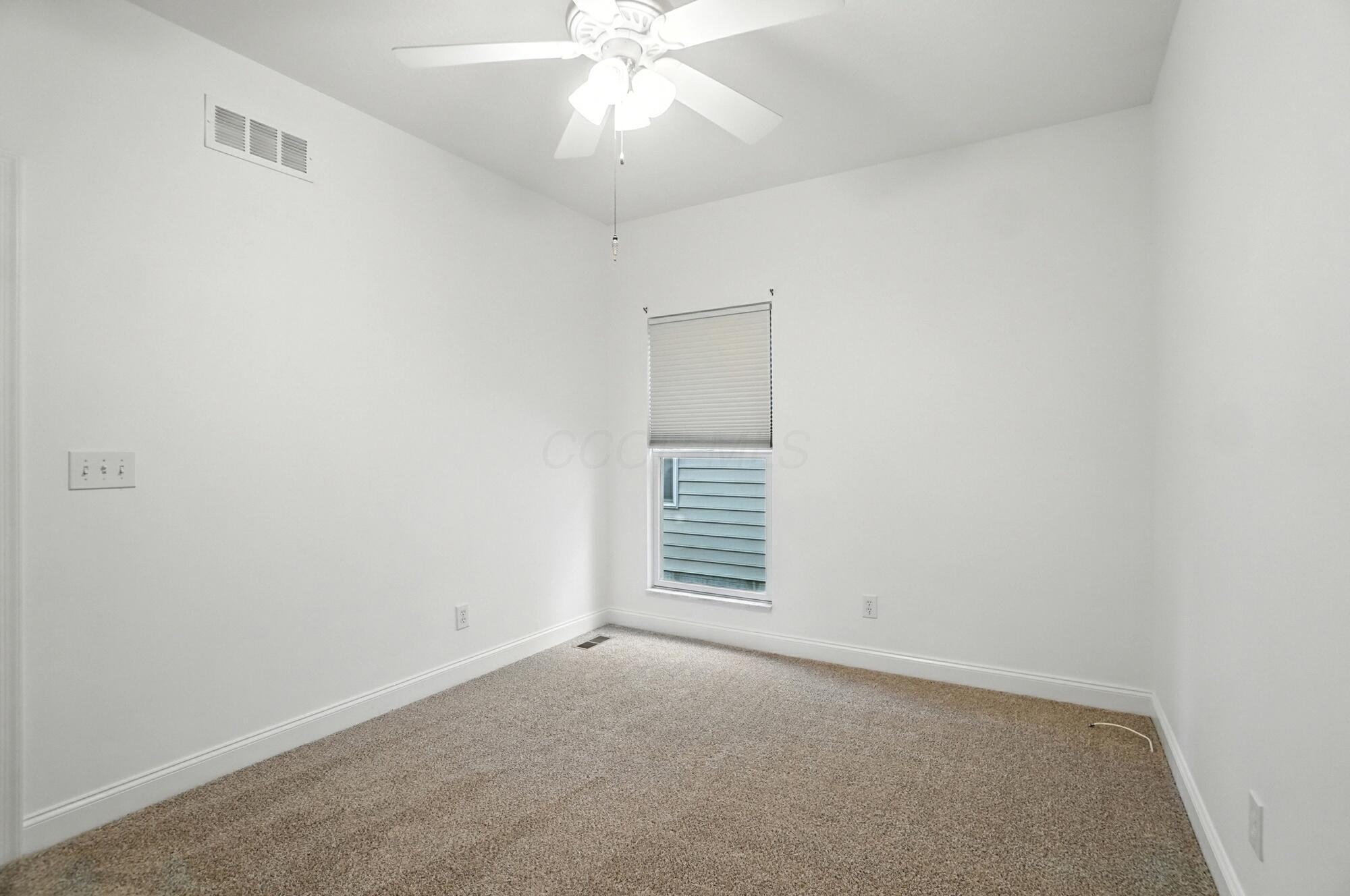 3022 Crabapple Place, 4