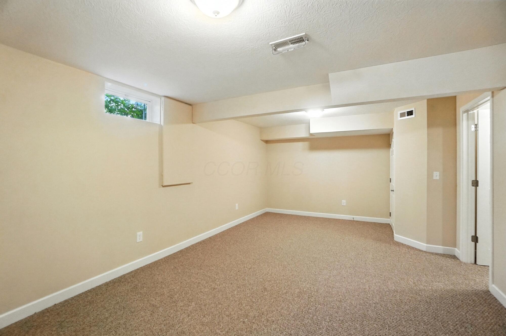 3022 Crabapple Place, 4