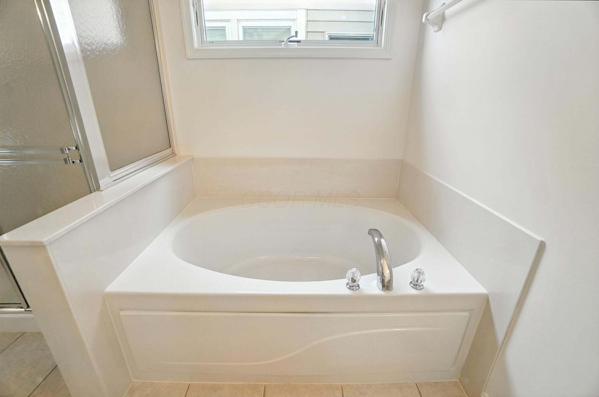 3022 Crabapple Place, 4