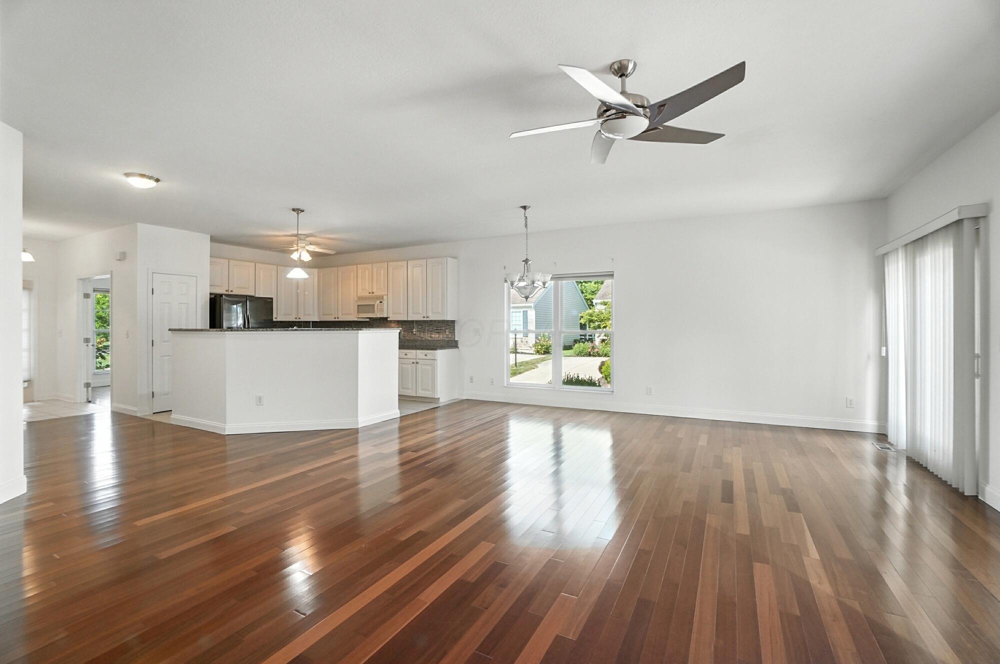 3022 Crabapple Place, 4