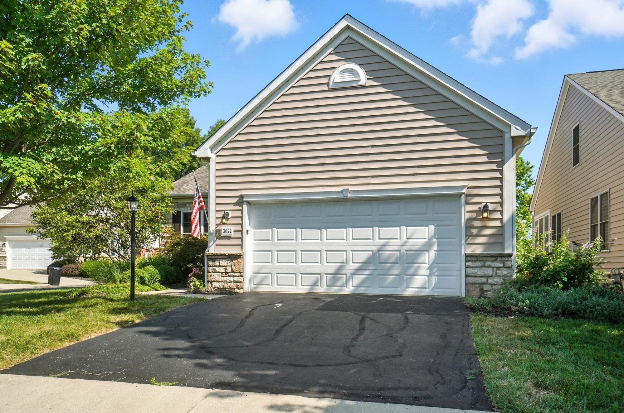 3022 Crabapple Place, 4