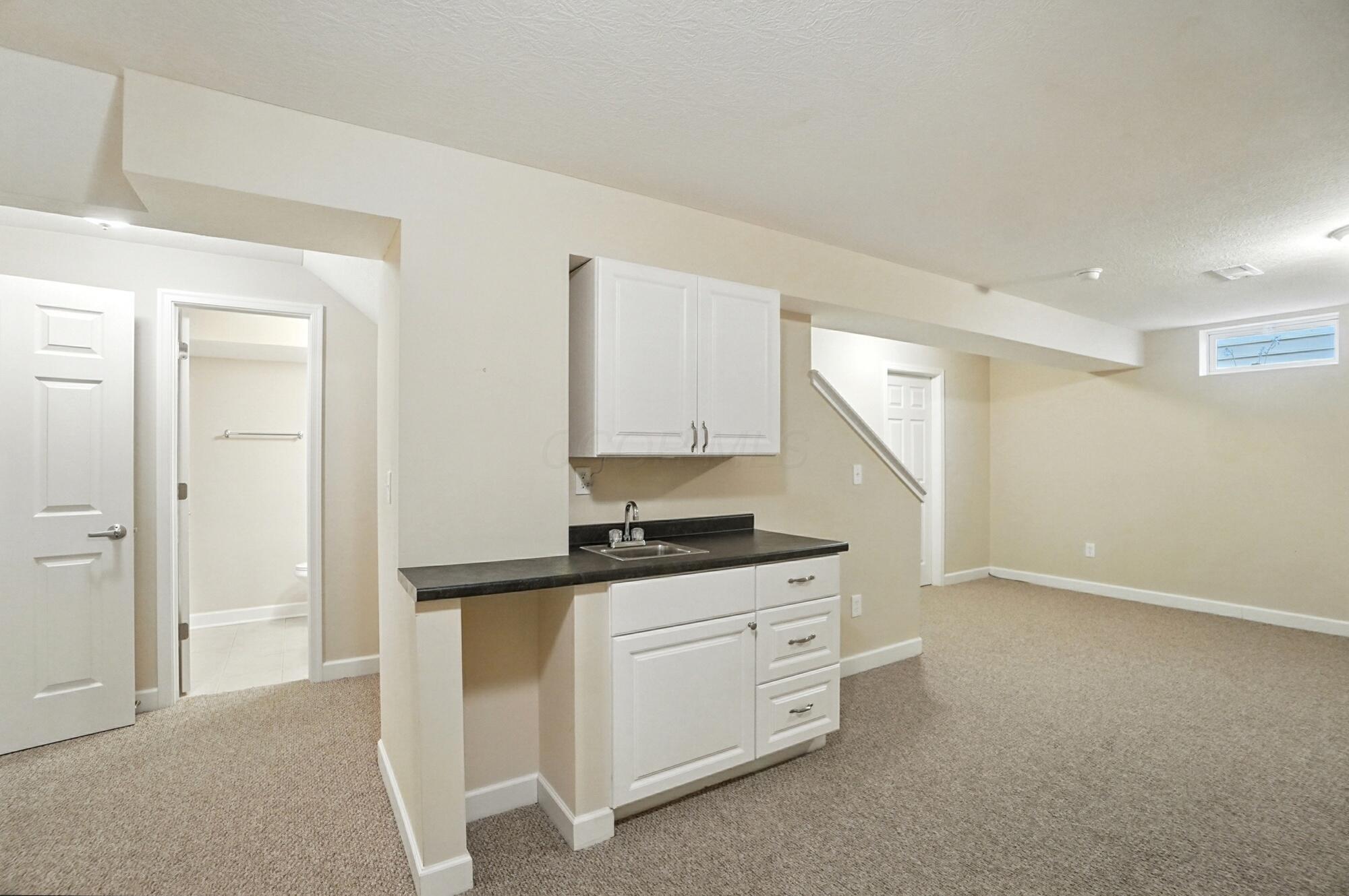 3022 Crabapple Place, 4