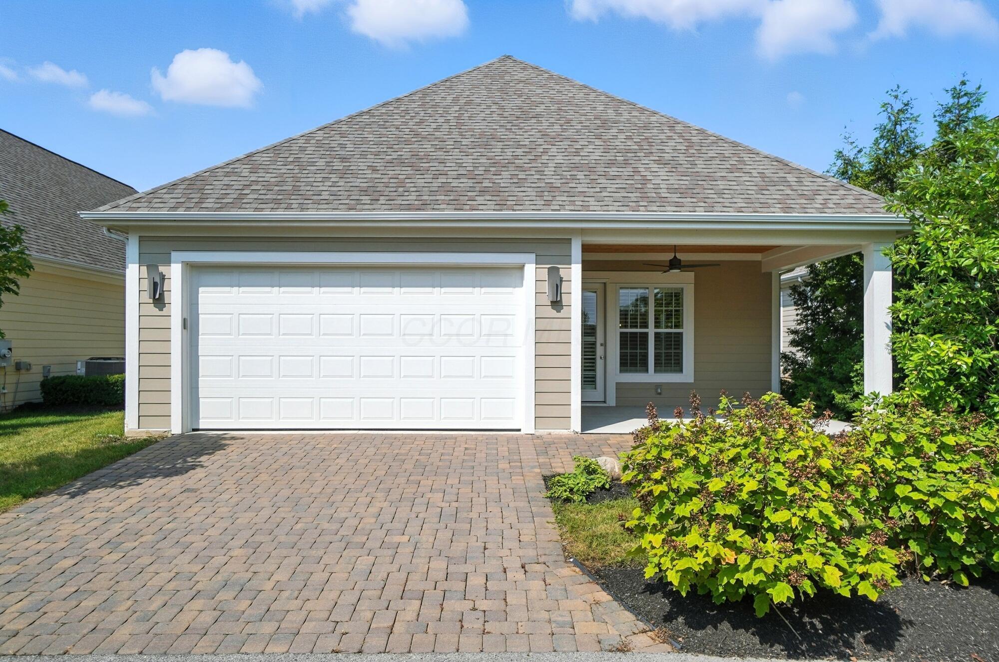 6764 Lloyd Lane, 20