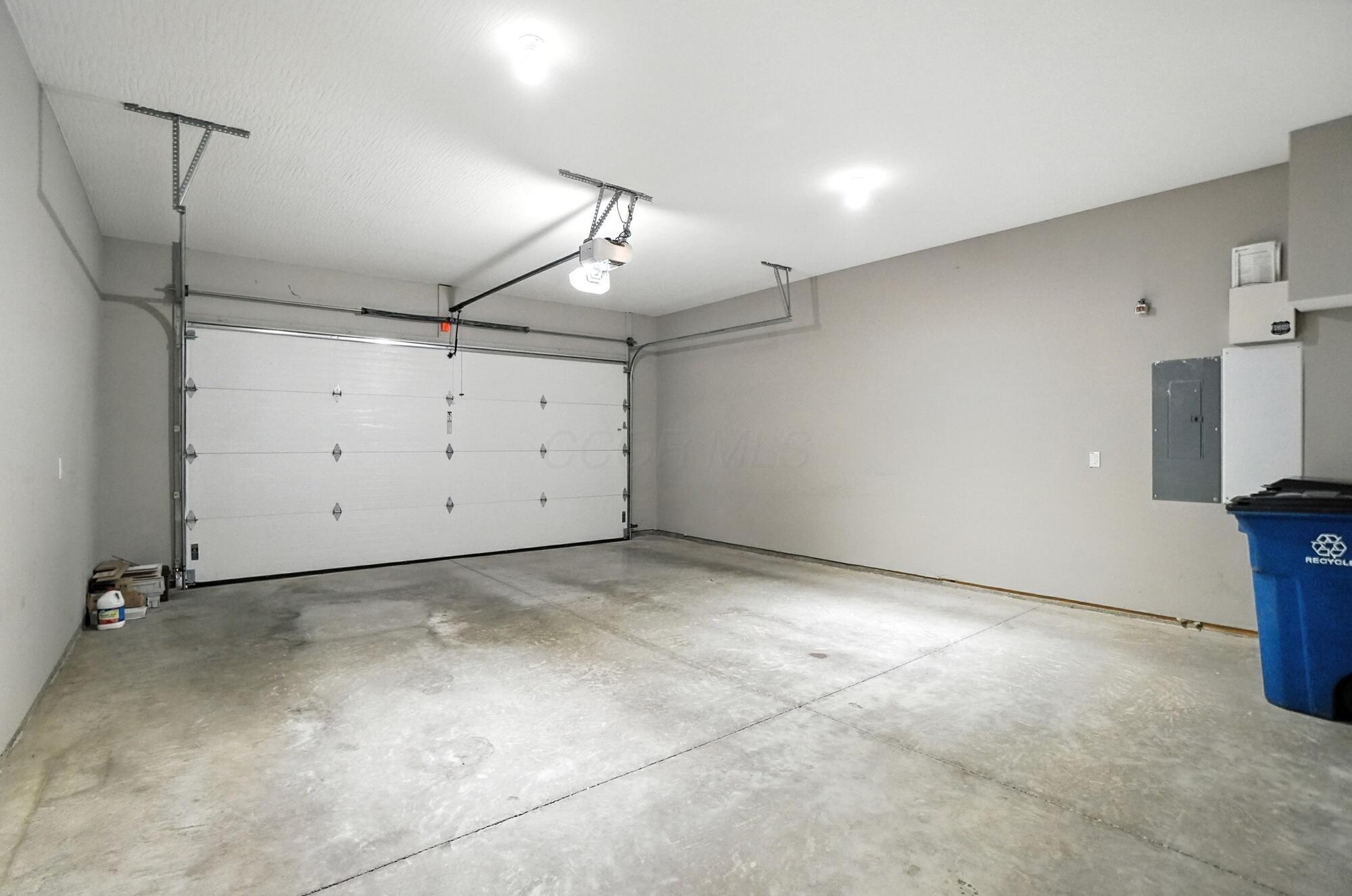 6764 Lloyd Lane, 20