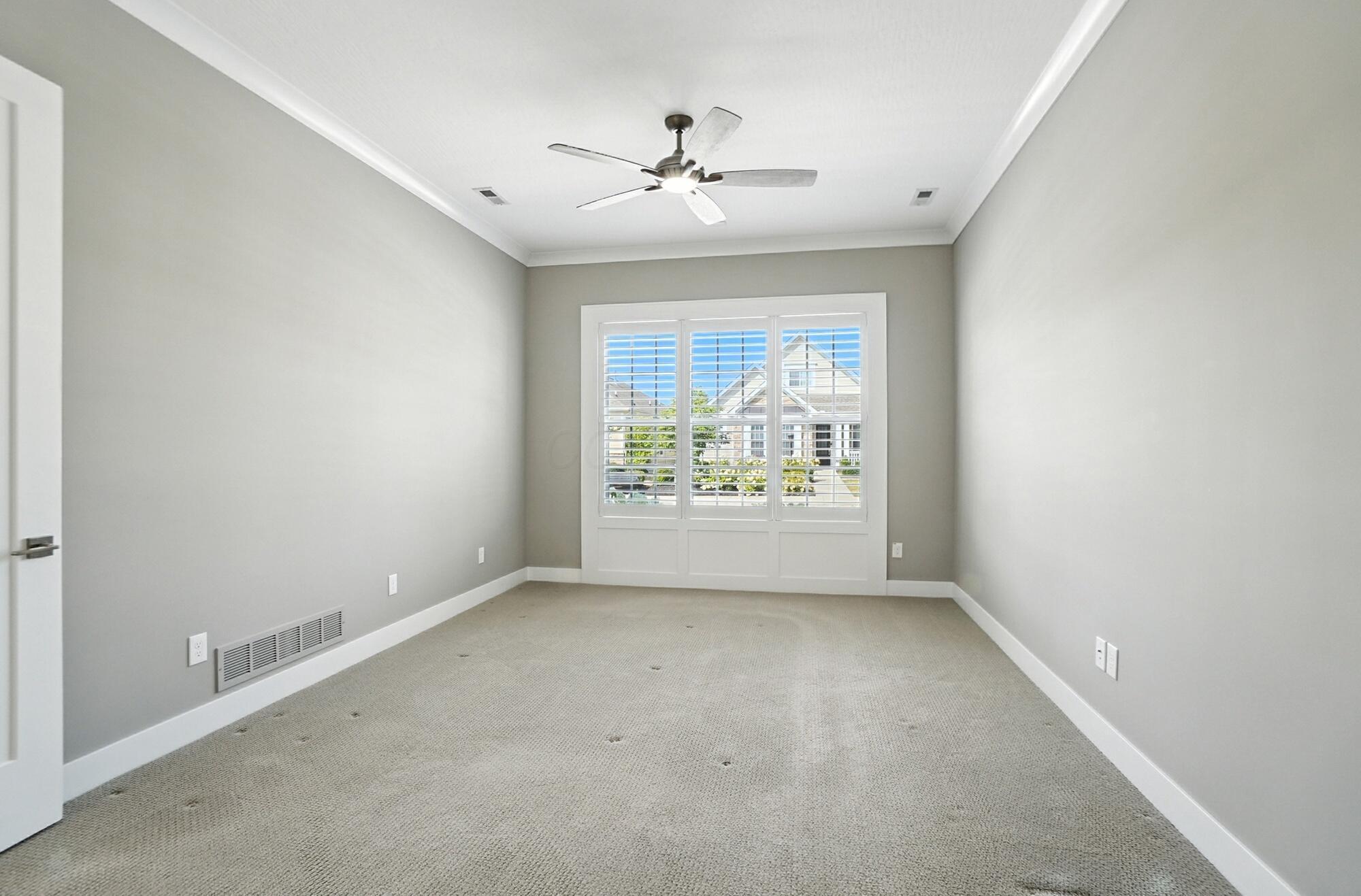 6764 Lloyd Lane, 20