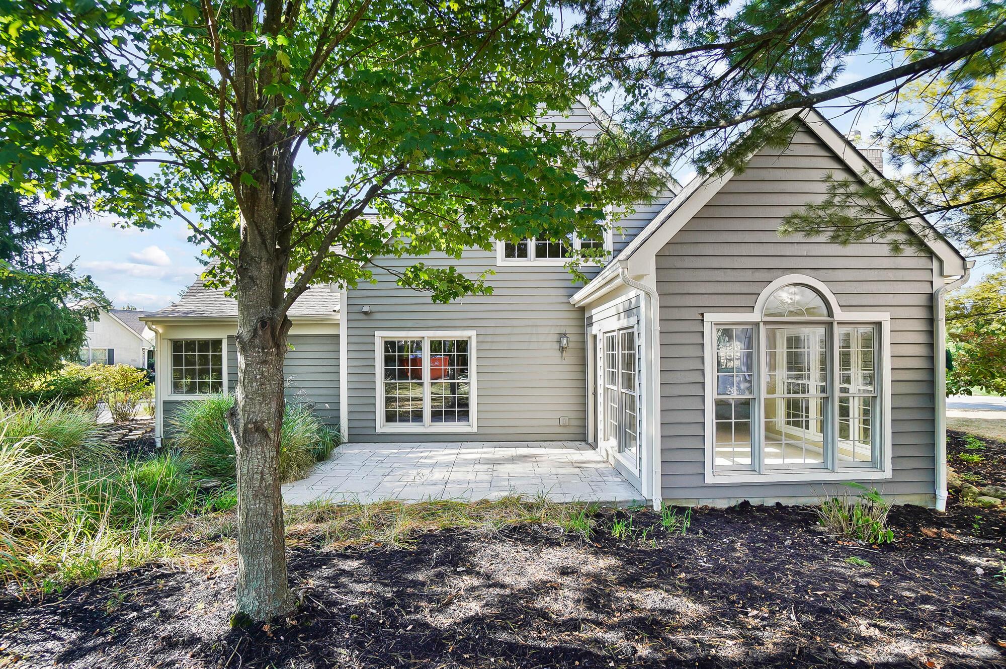 8412 Greenside Drive