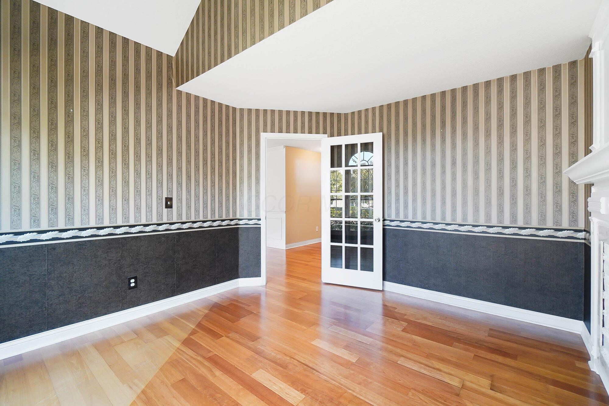8412 Greenside Drive
