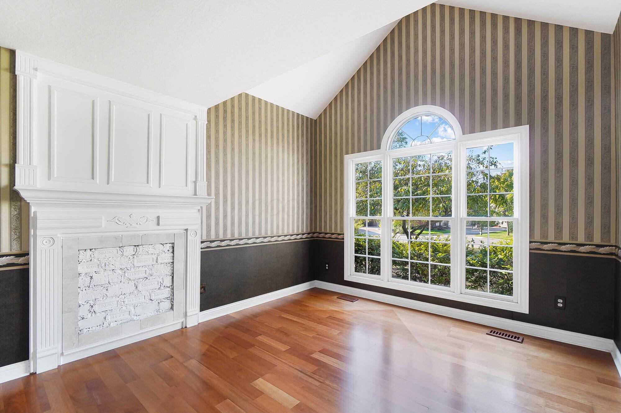 8412 Greenside Drive