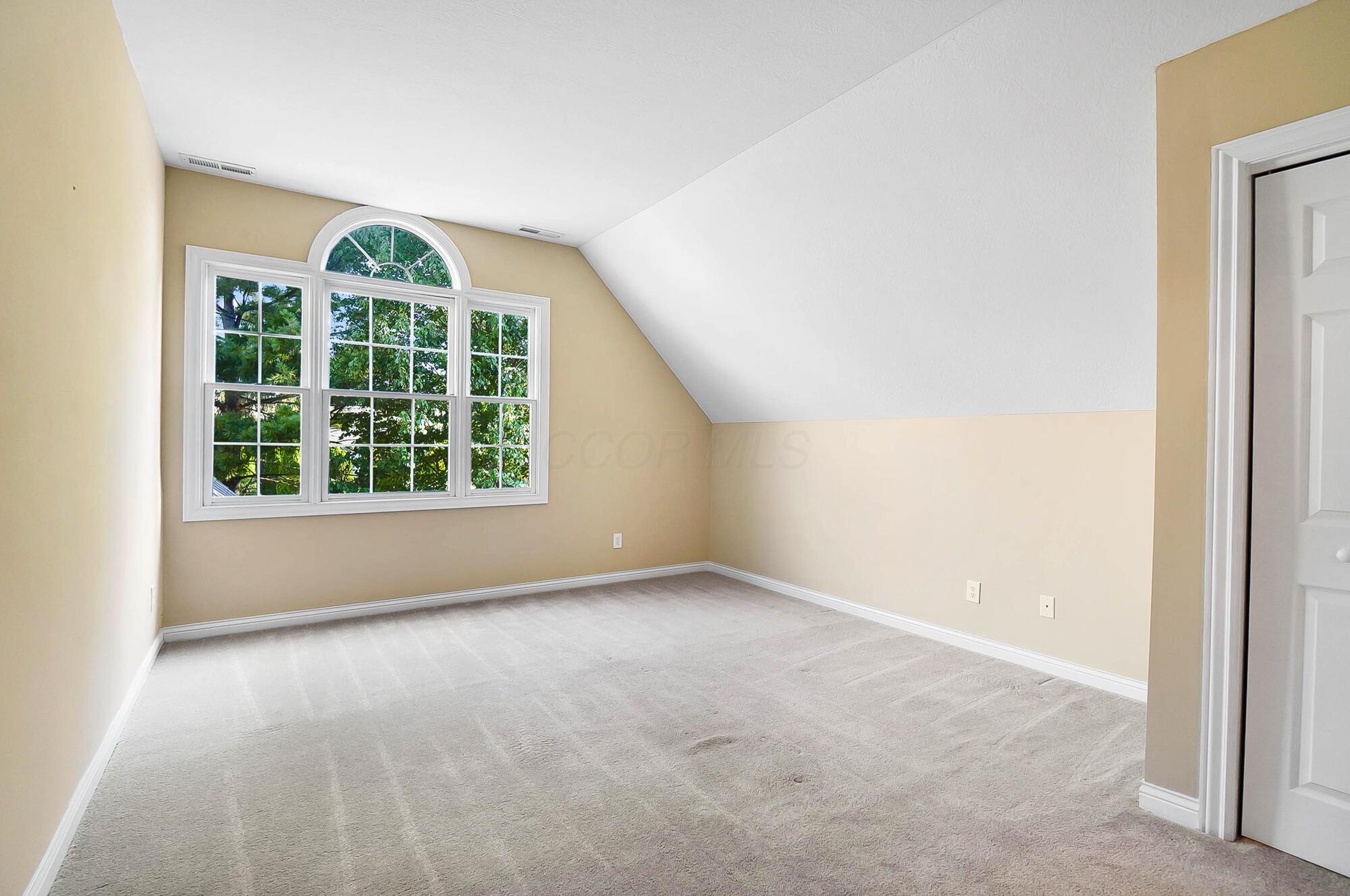 8412 Greenside Drive