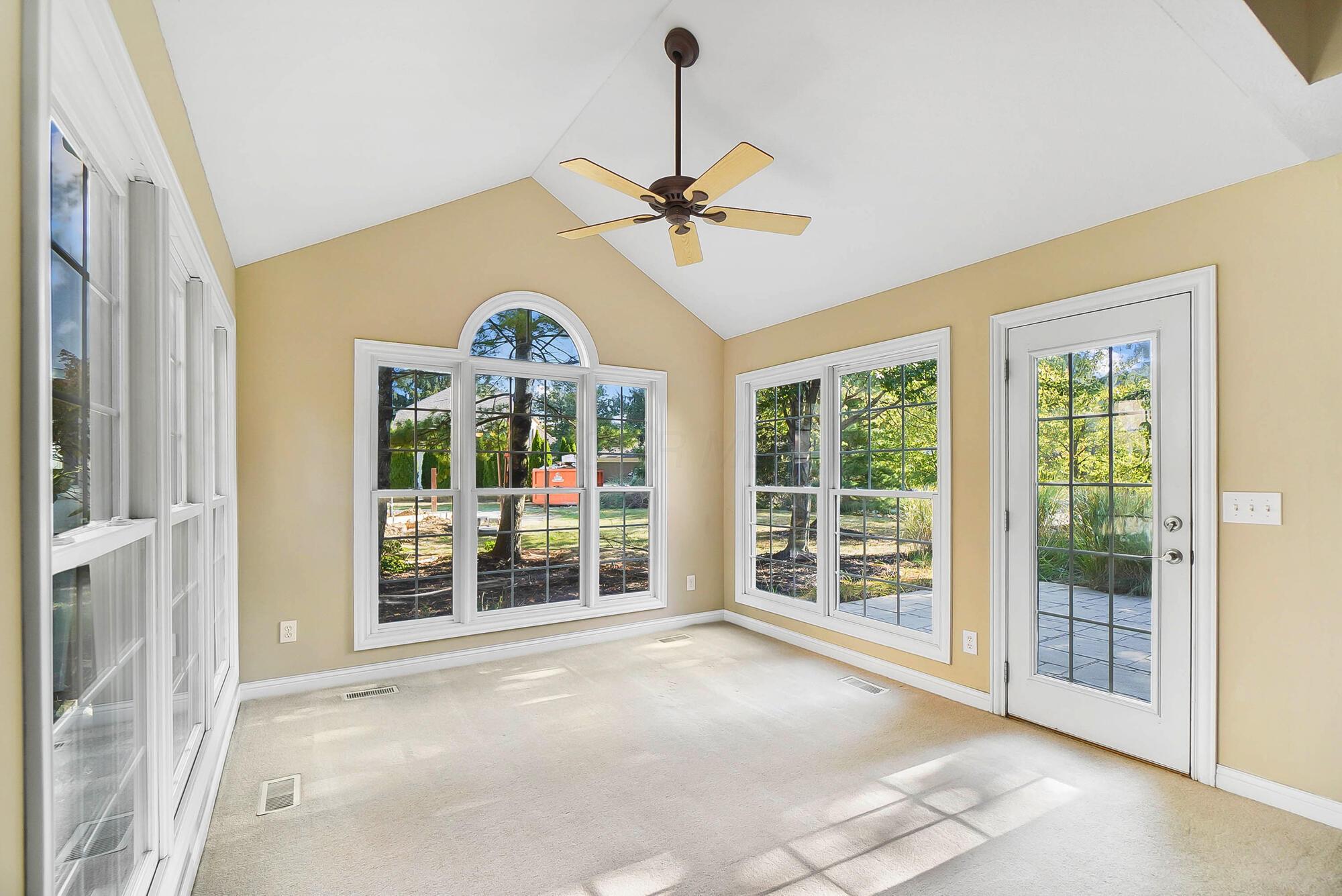 8412 Greenside Drive