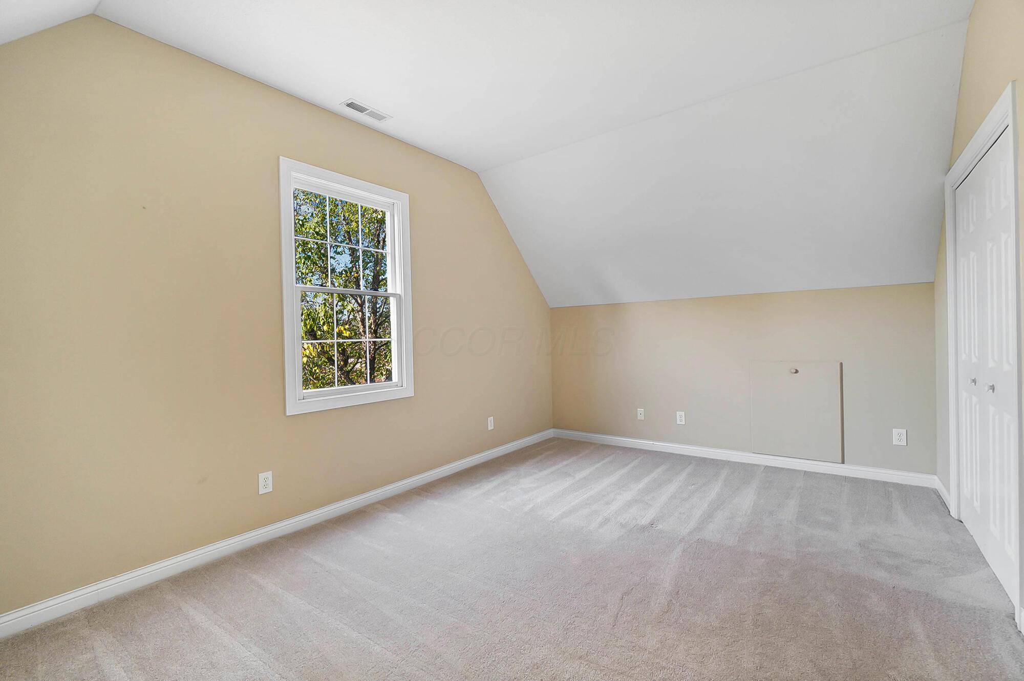 8412 Greenside Drive