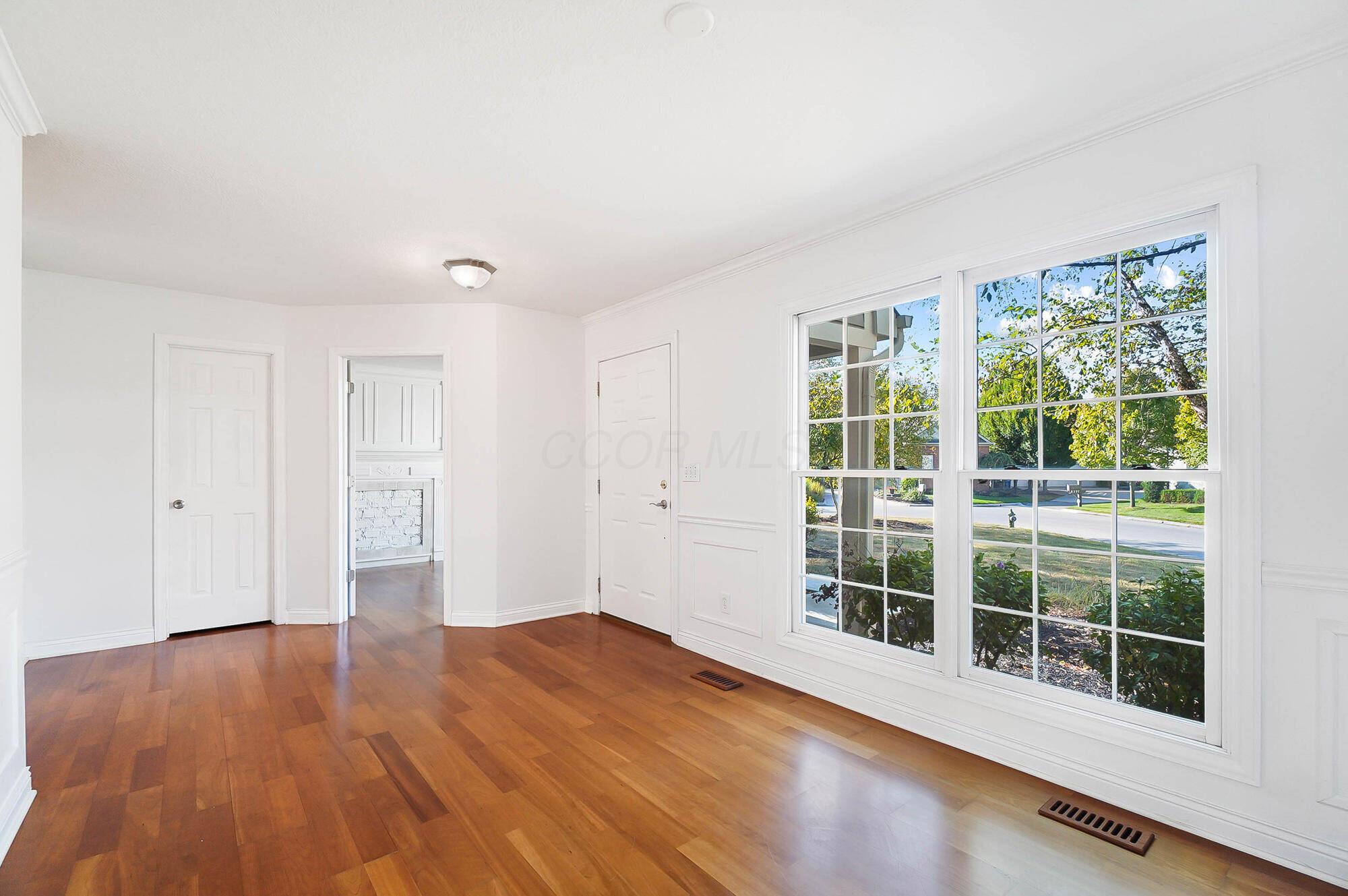 8412 Greenside Drive