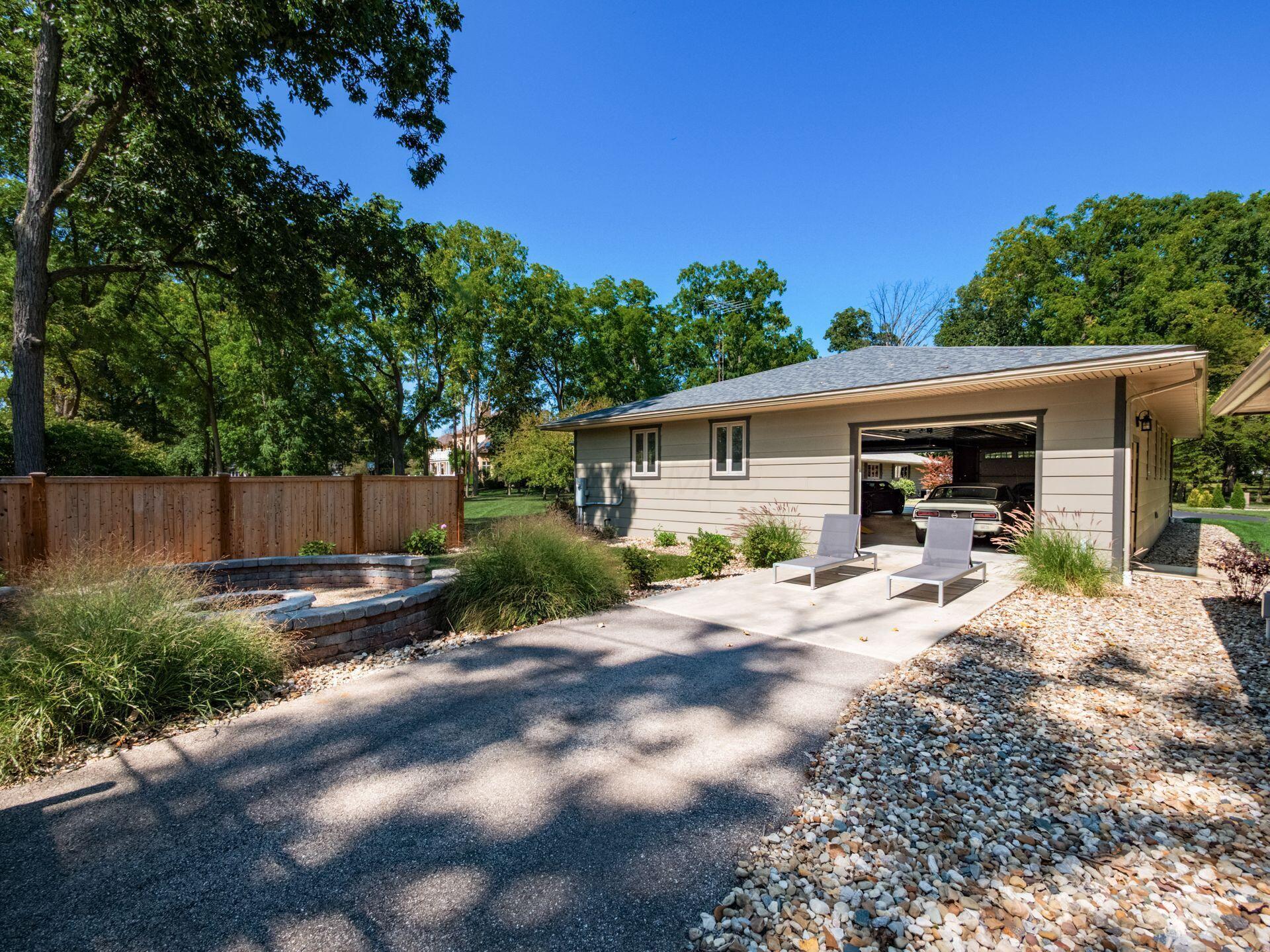 858 Vernon Heights Circle