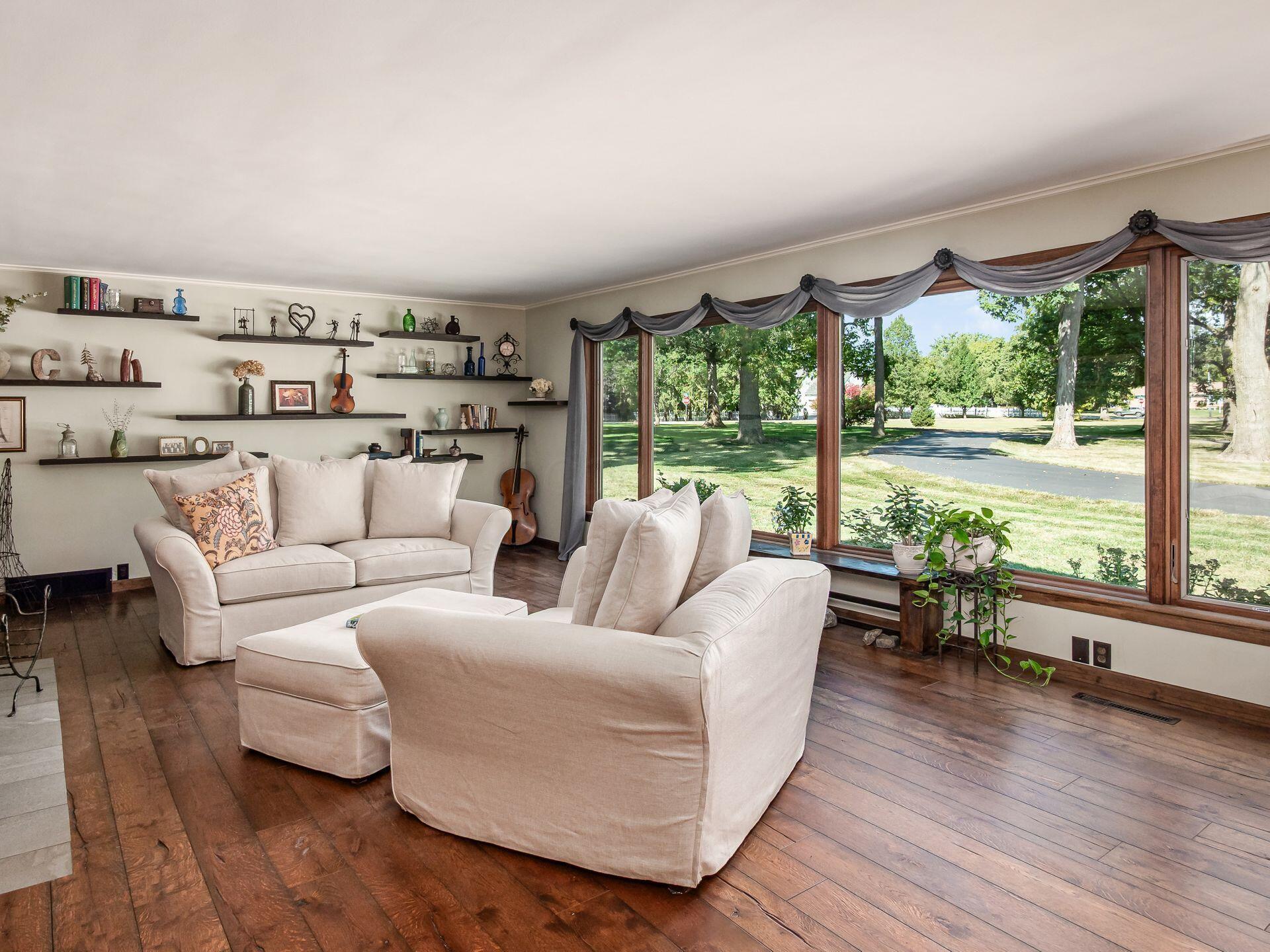 858 Vernon Heights Circle