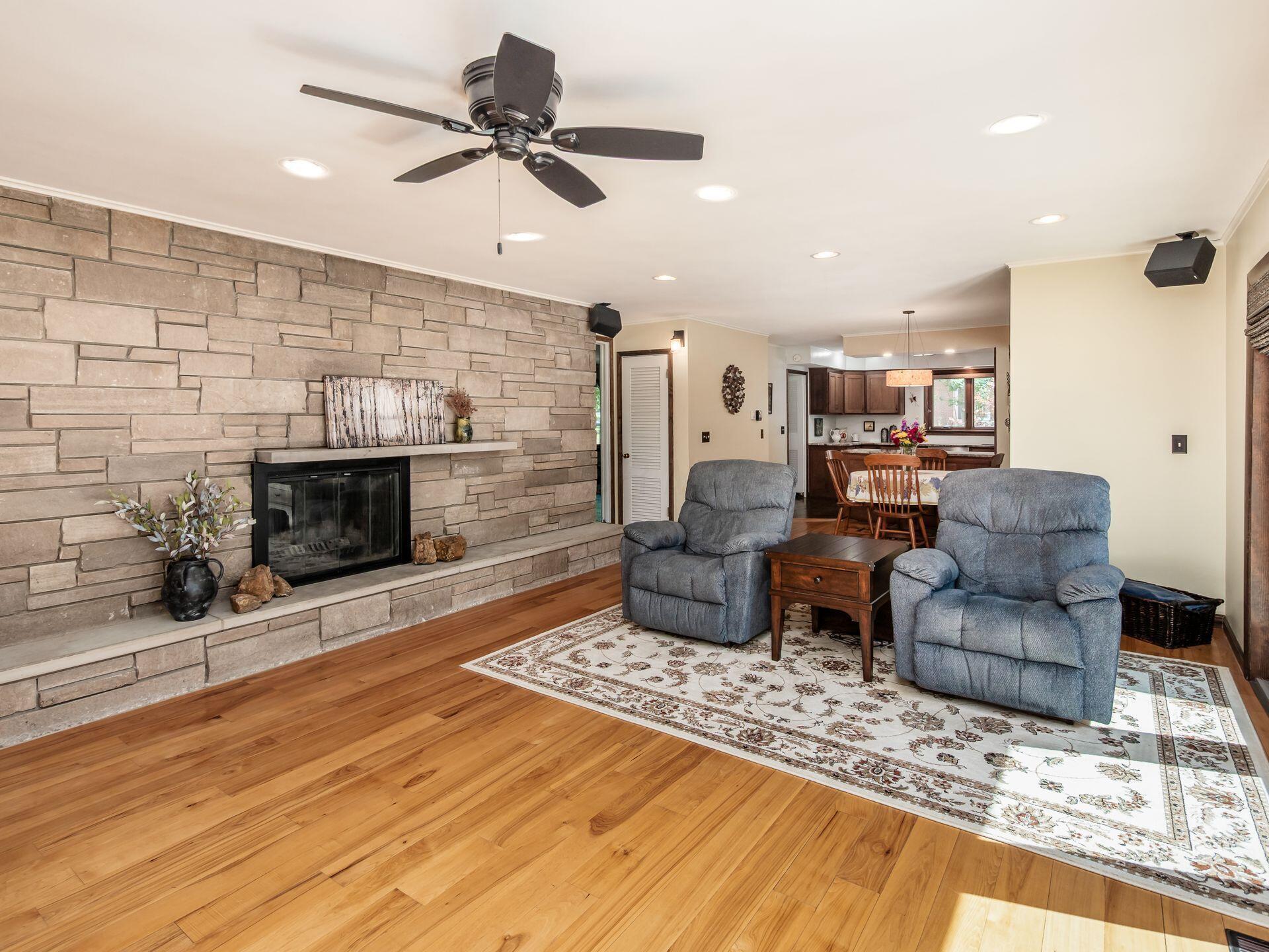 858 Vernon Heights Circle