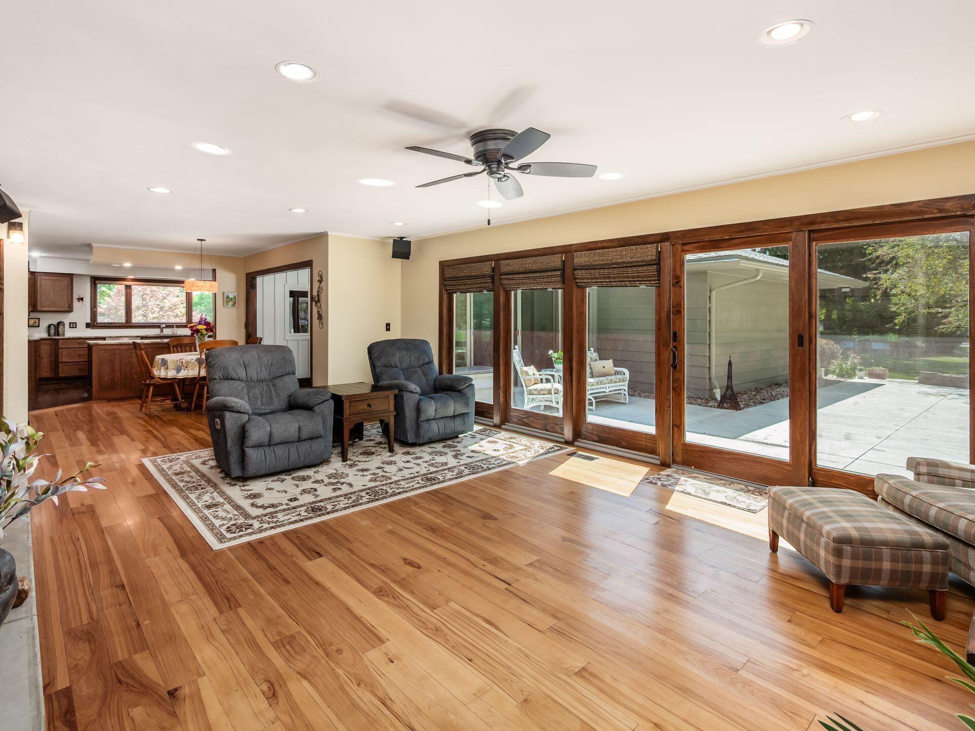 858 Vernon Heights Circle