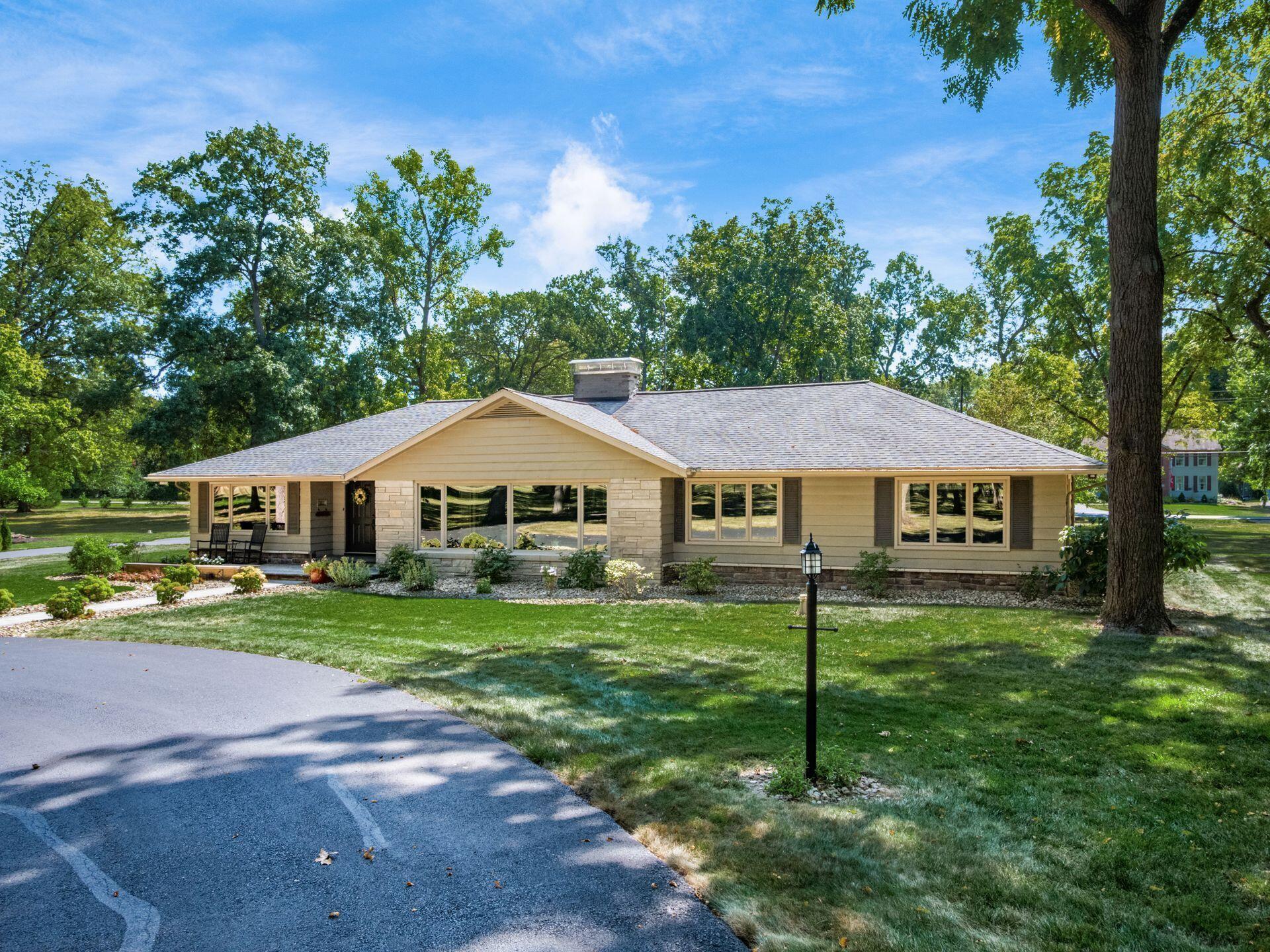 858 Vernon Heights Circle