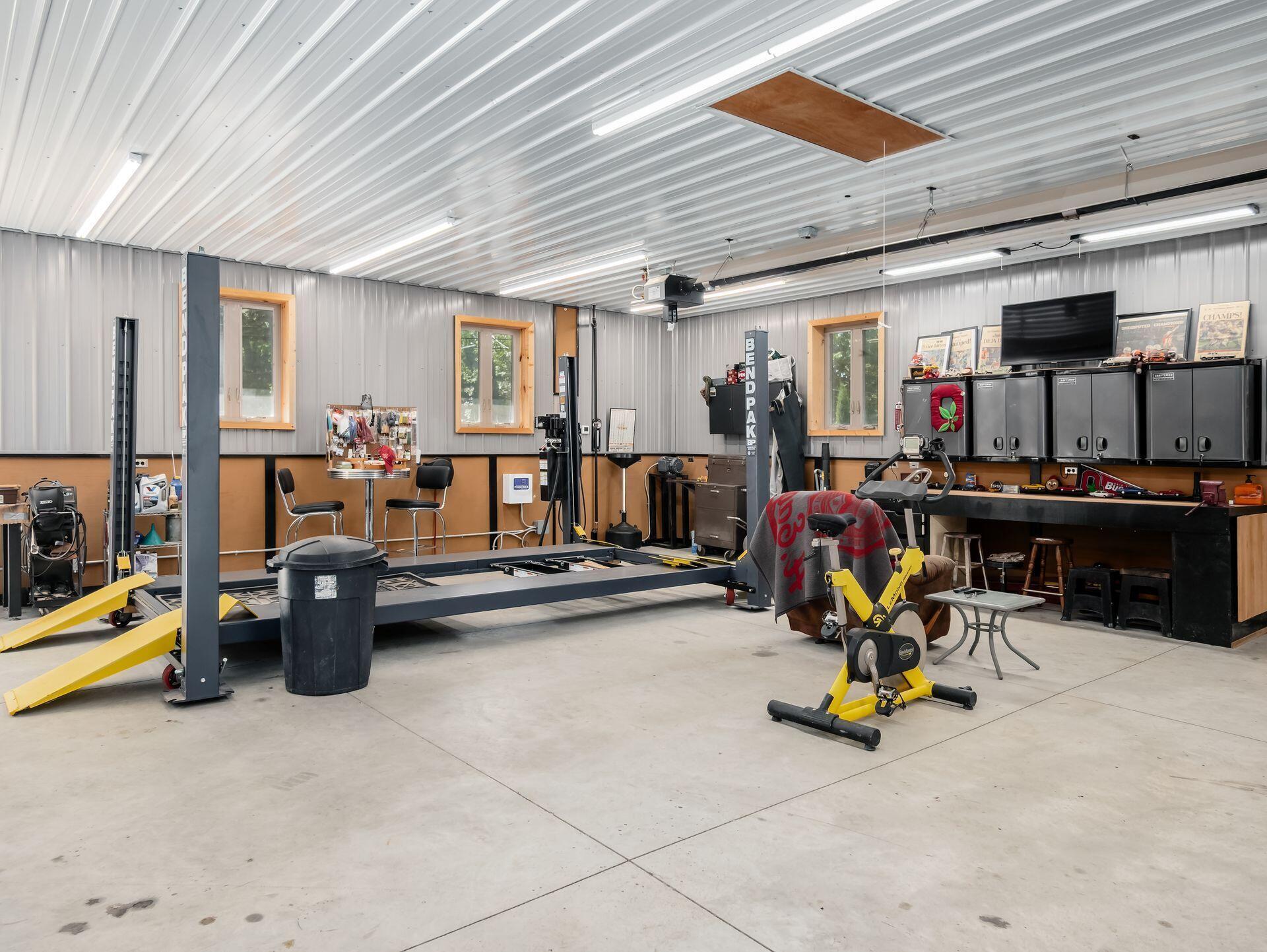 858 Vernon Heights Circle