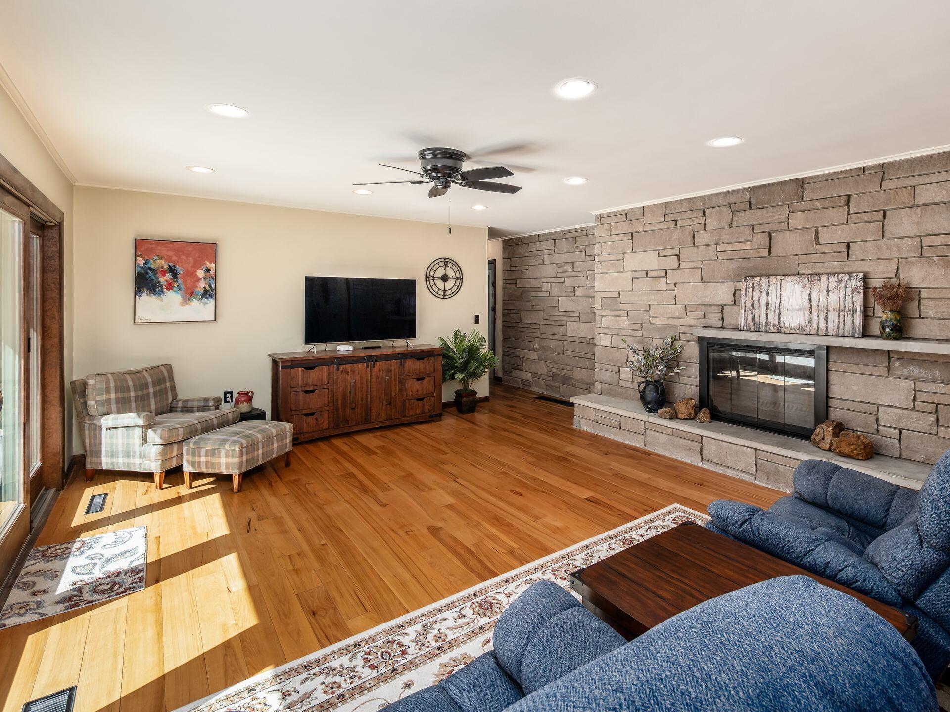 858 Vernon Heights Circle