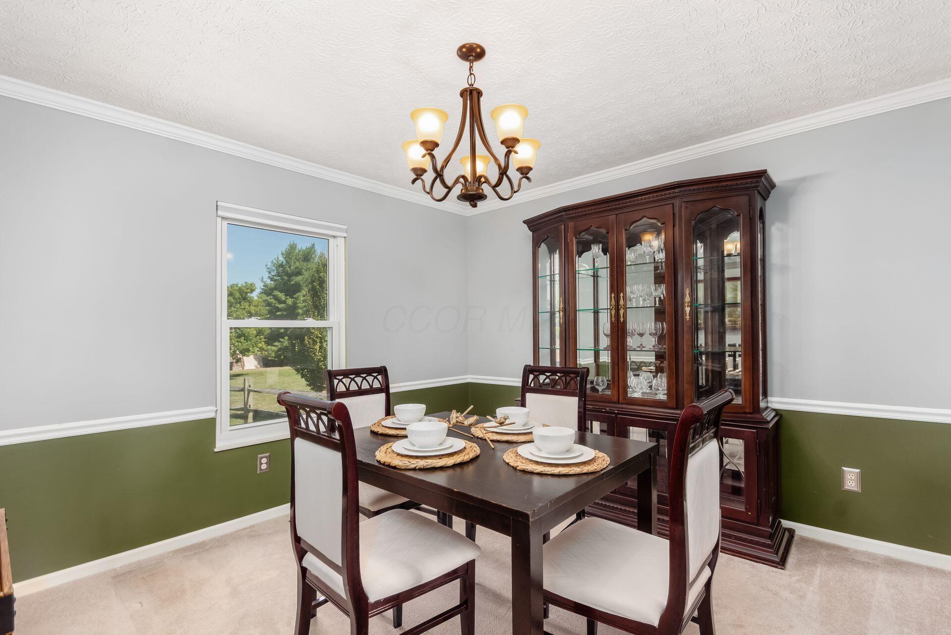 3876 Tweedsmuir Drive