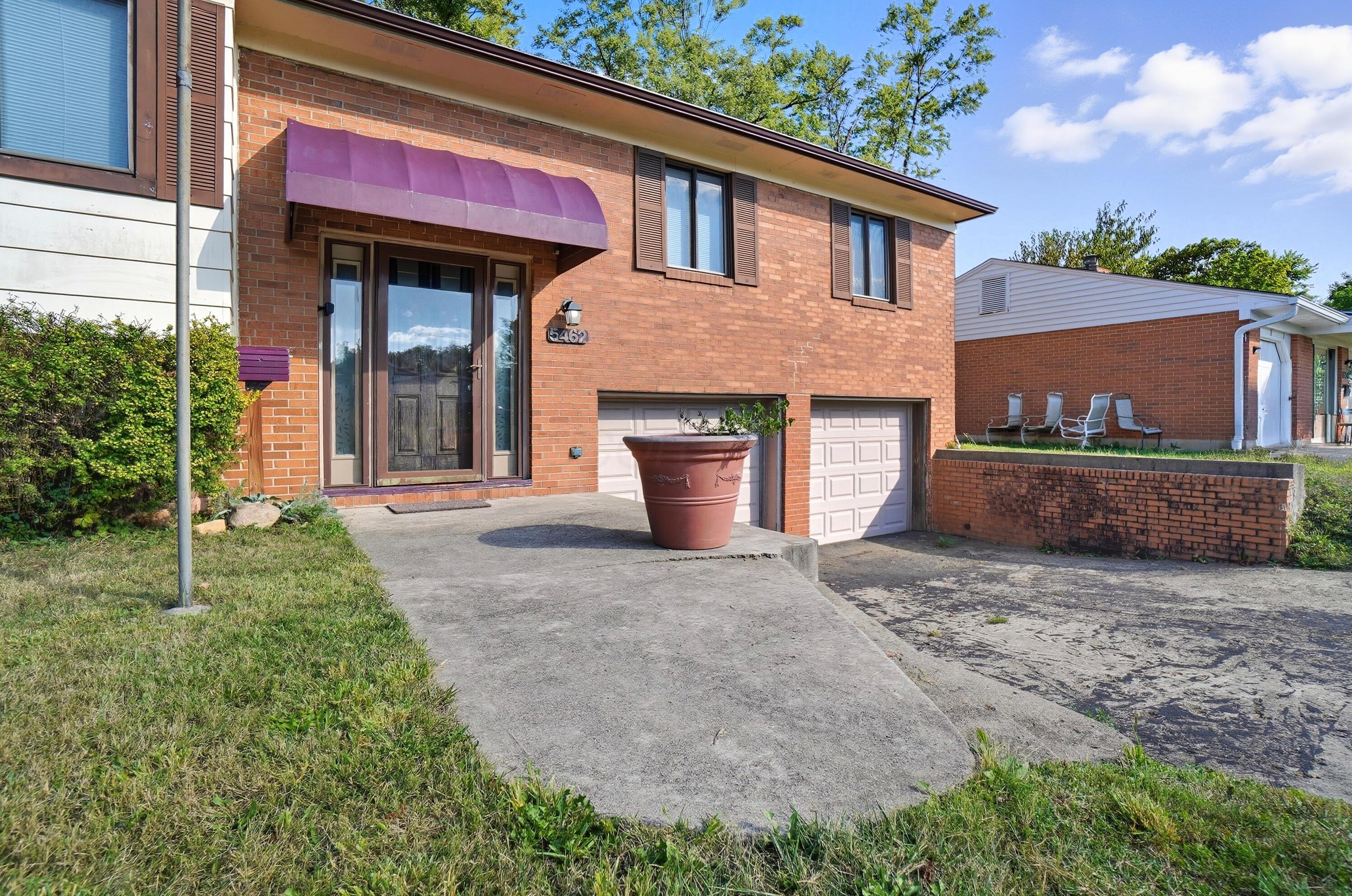 5462 Roche Drive