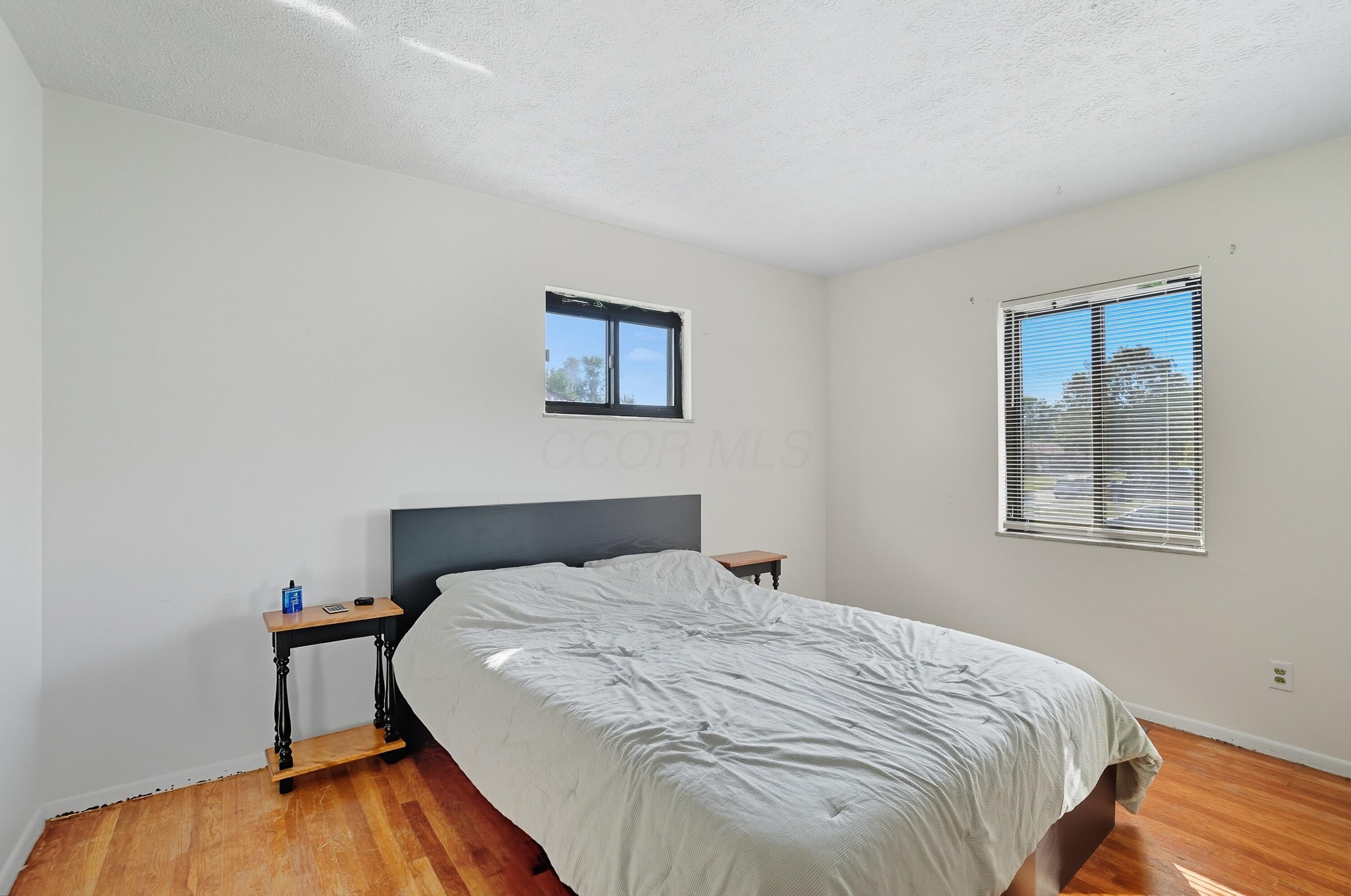 5462 Roche Drive
