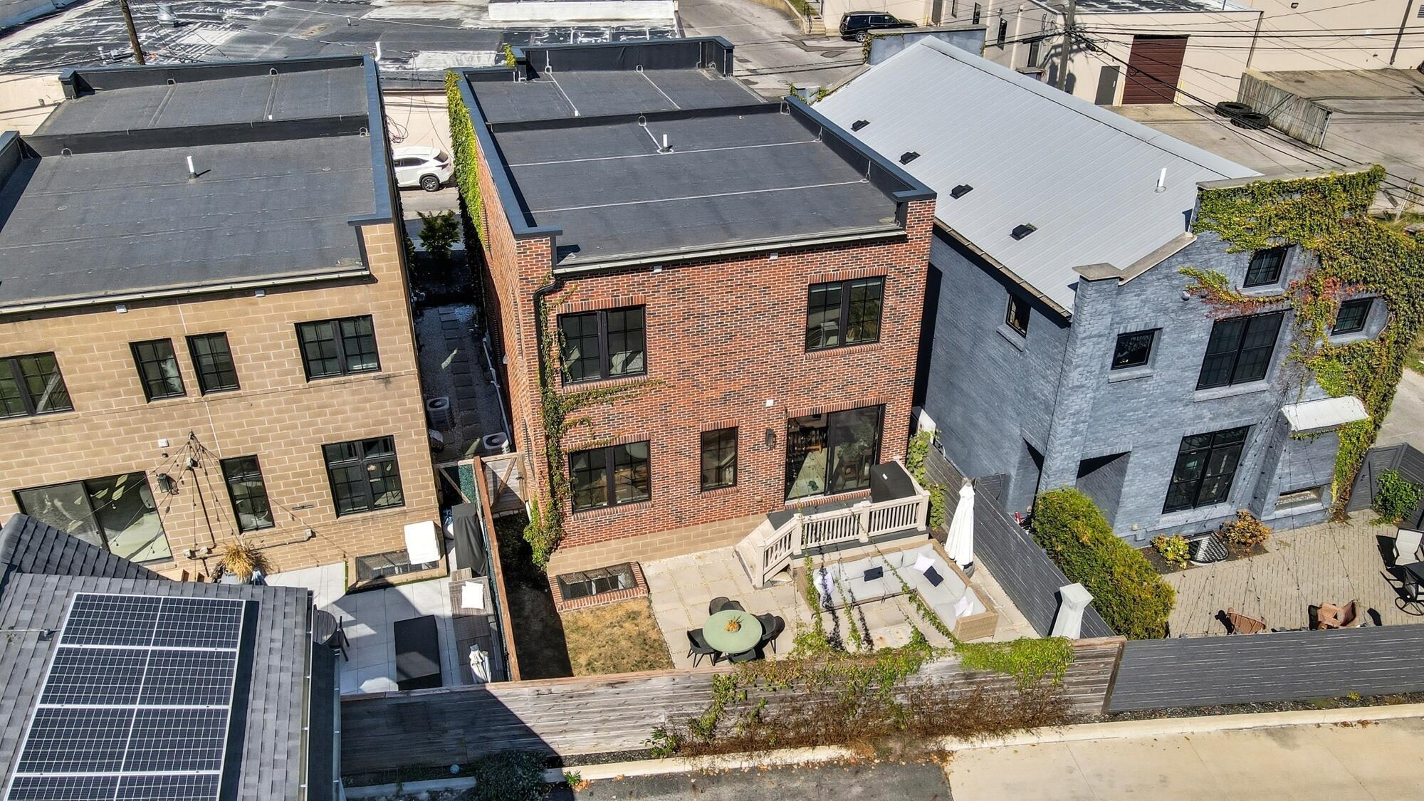 249 E Greenwood Avenue