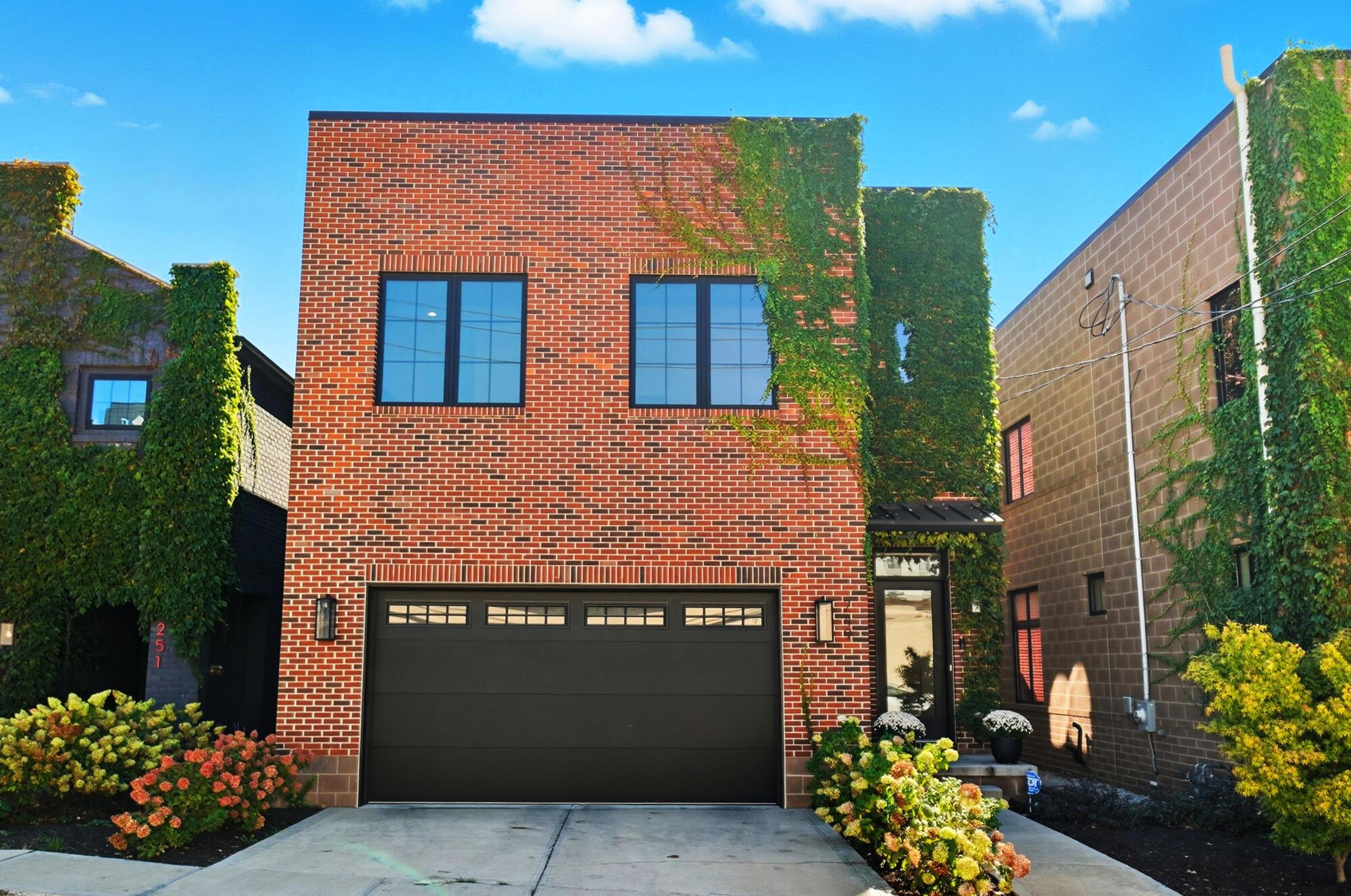 249 E Greenwood Avenue