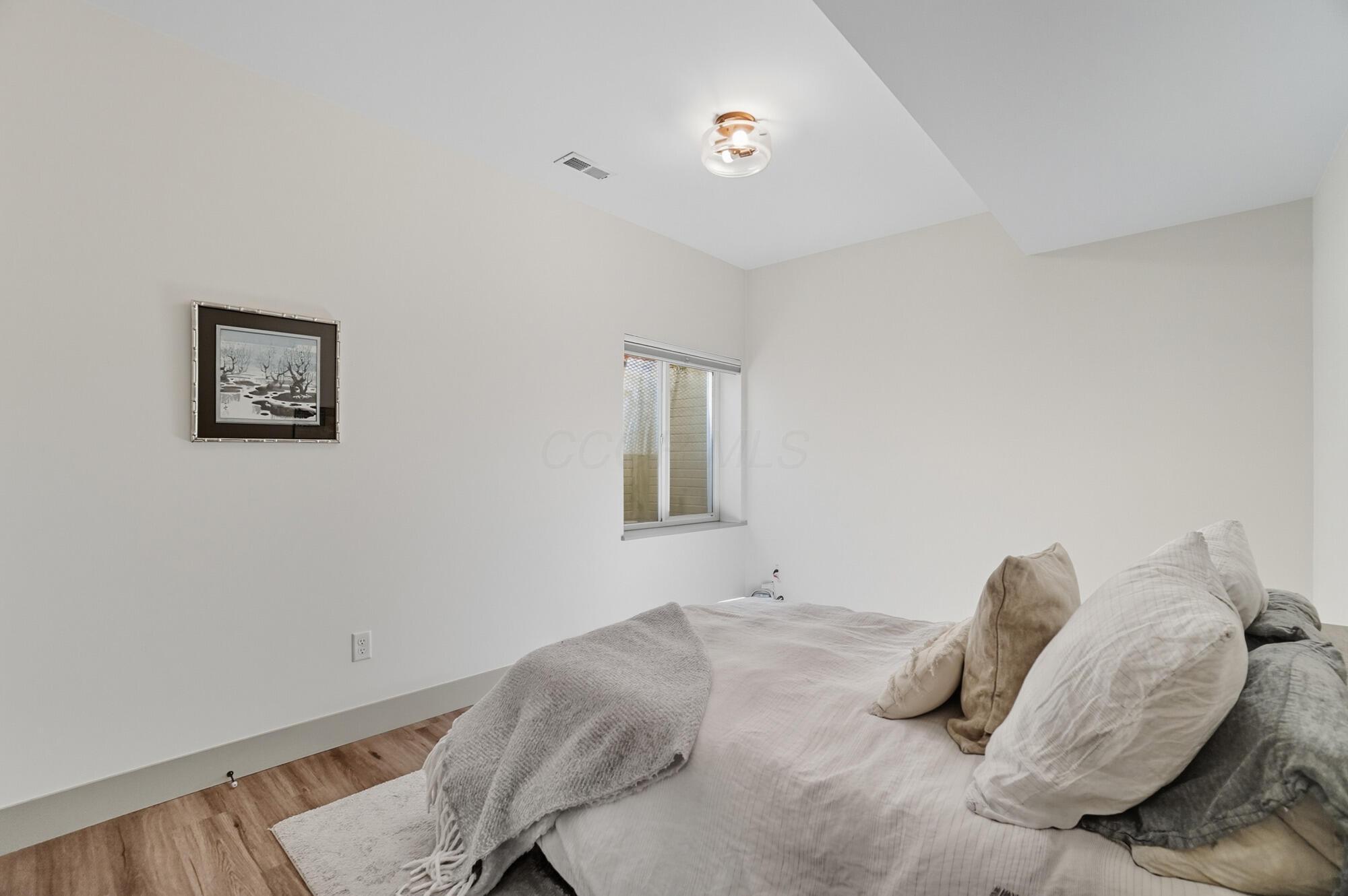 249 E Greenwood Avenue