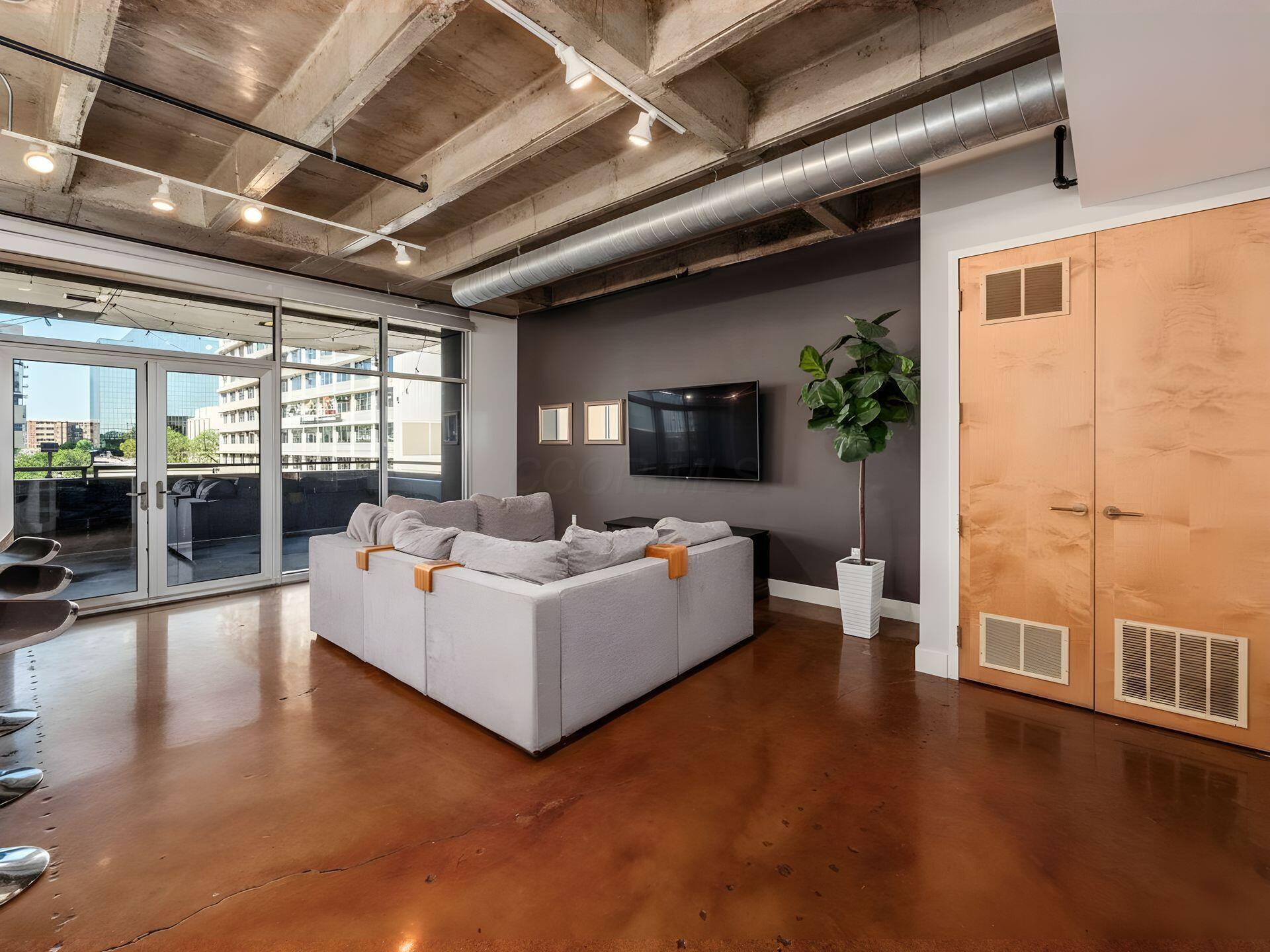 199 S 5th Street, 405