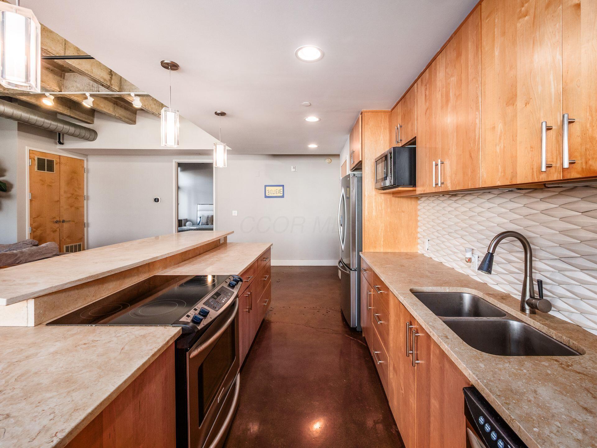 199 S 5th Street, 405