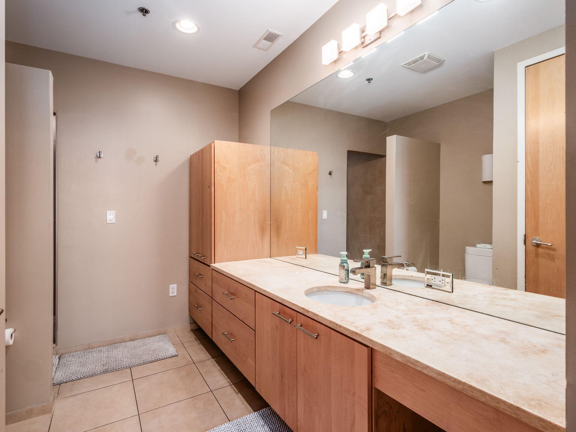 199 S 5th Street, 405