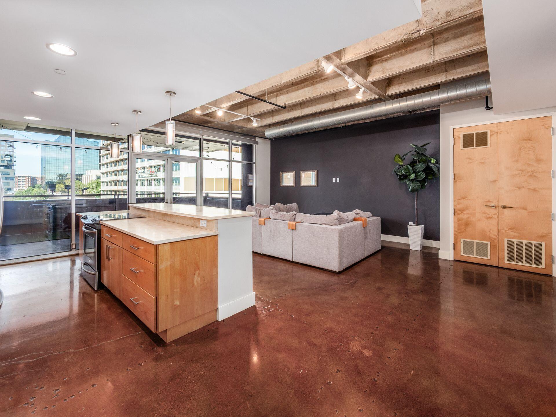 199 S 5th Street, 405