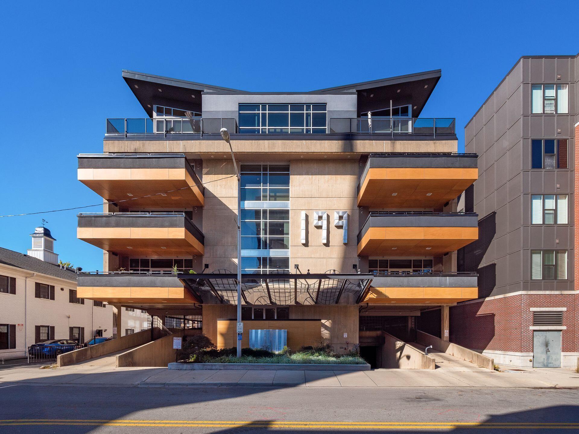 199 S 5th Street, 405