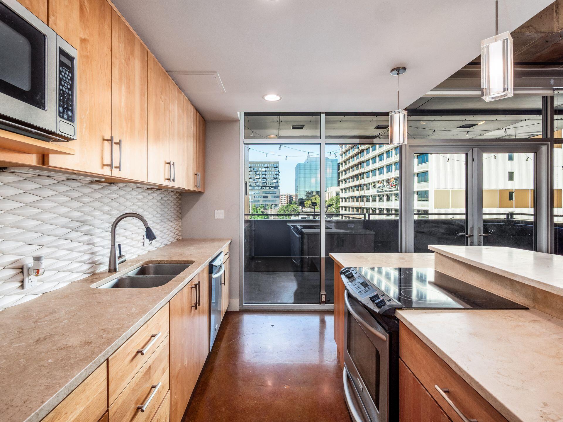 199 S 5th Street, 405