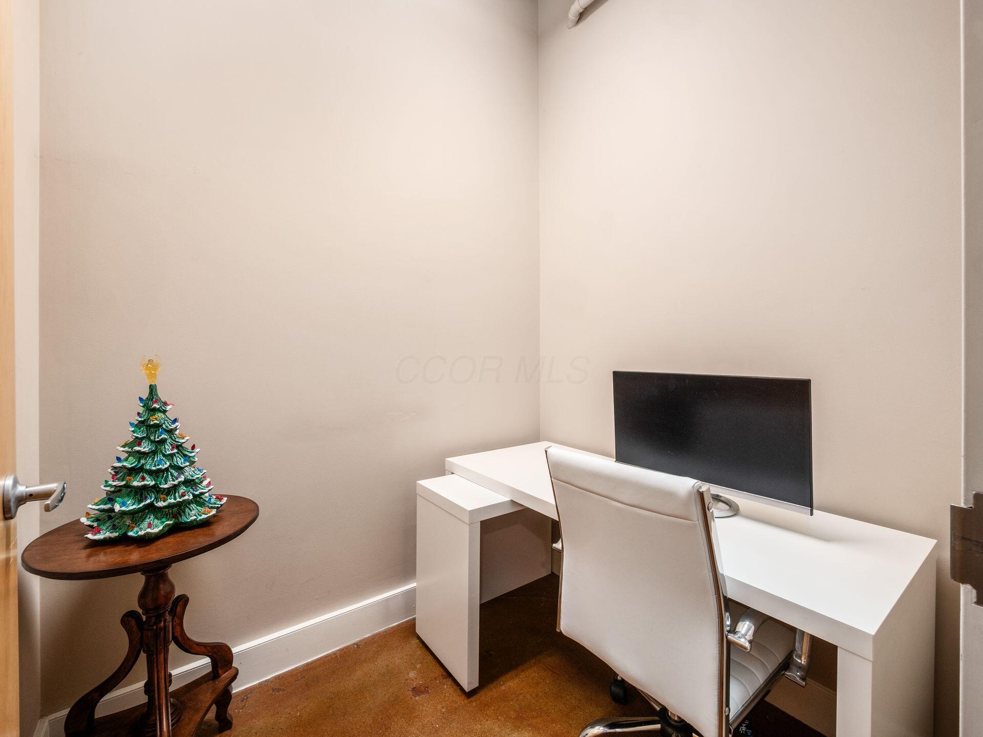 199 S 5th Street, 405