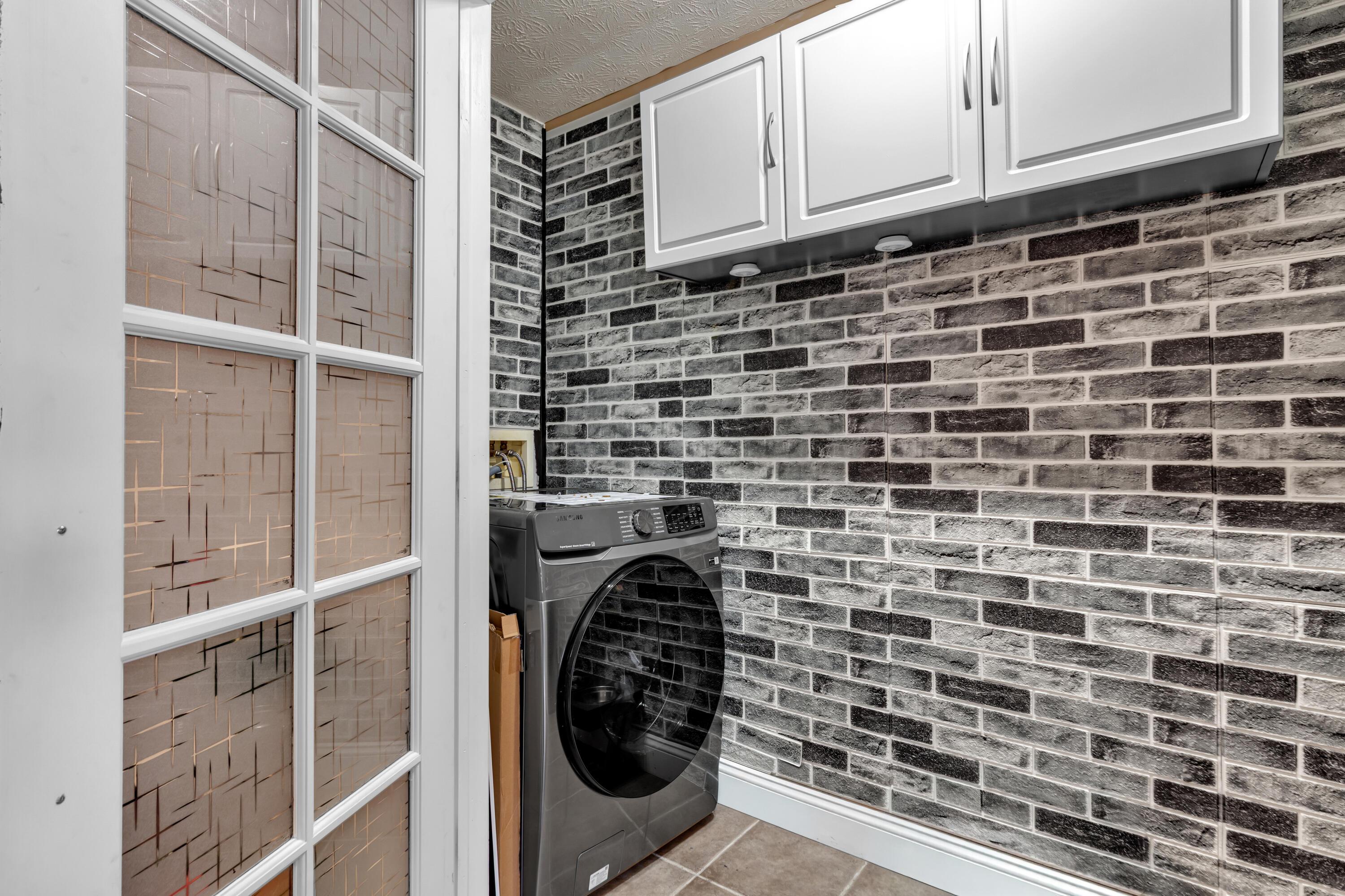 5488 Cedar Spring, Columbus