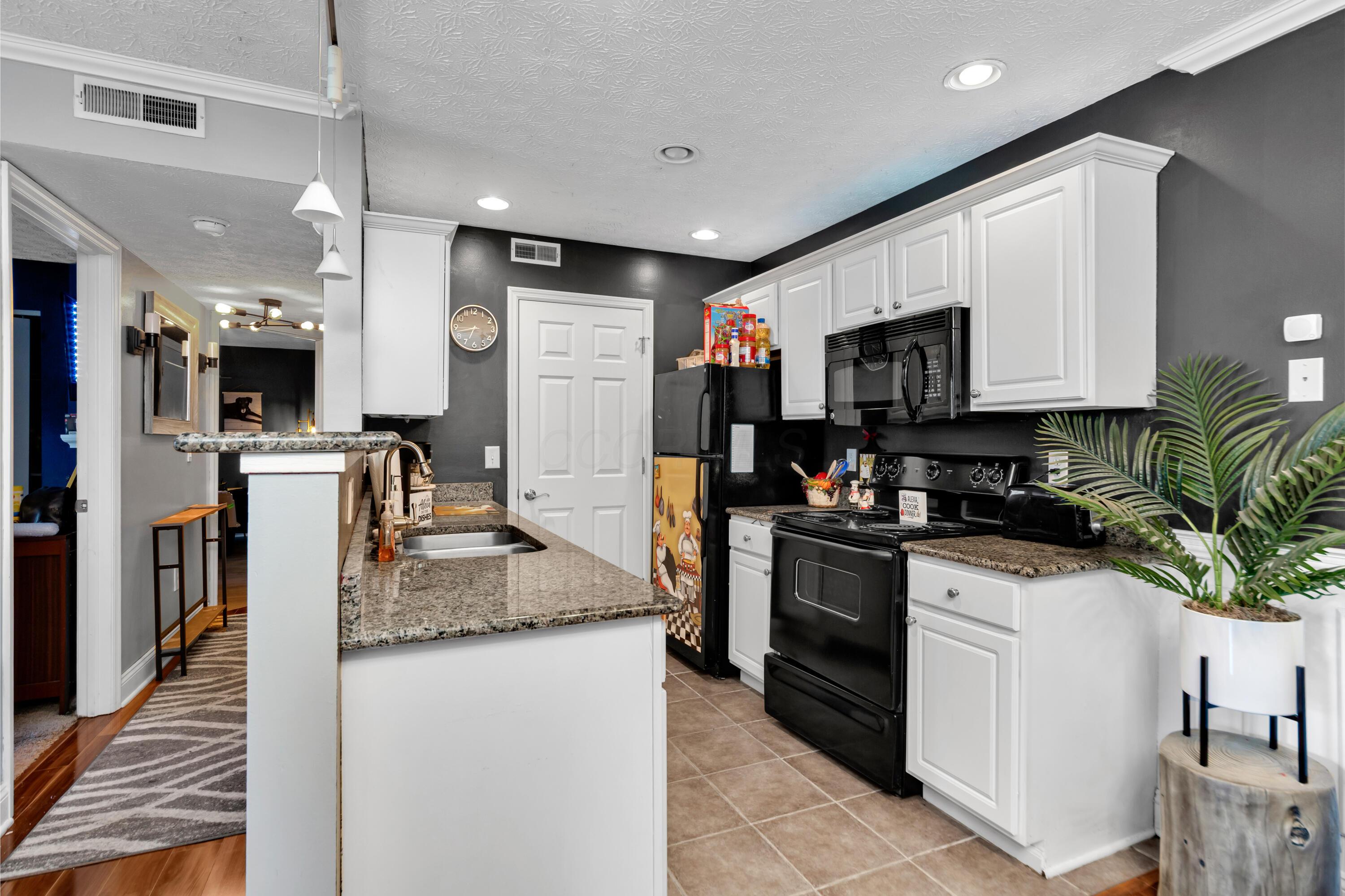 5488 Cedar Spring, Columbus