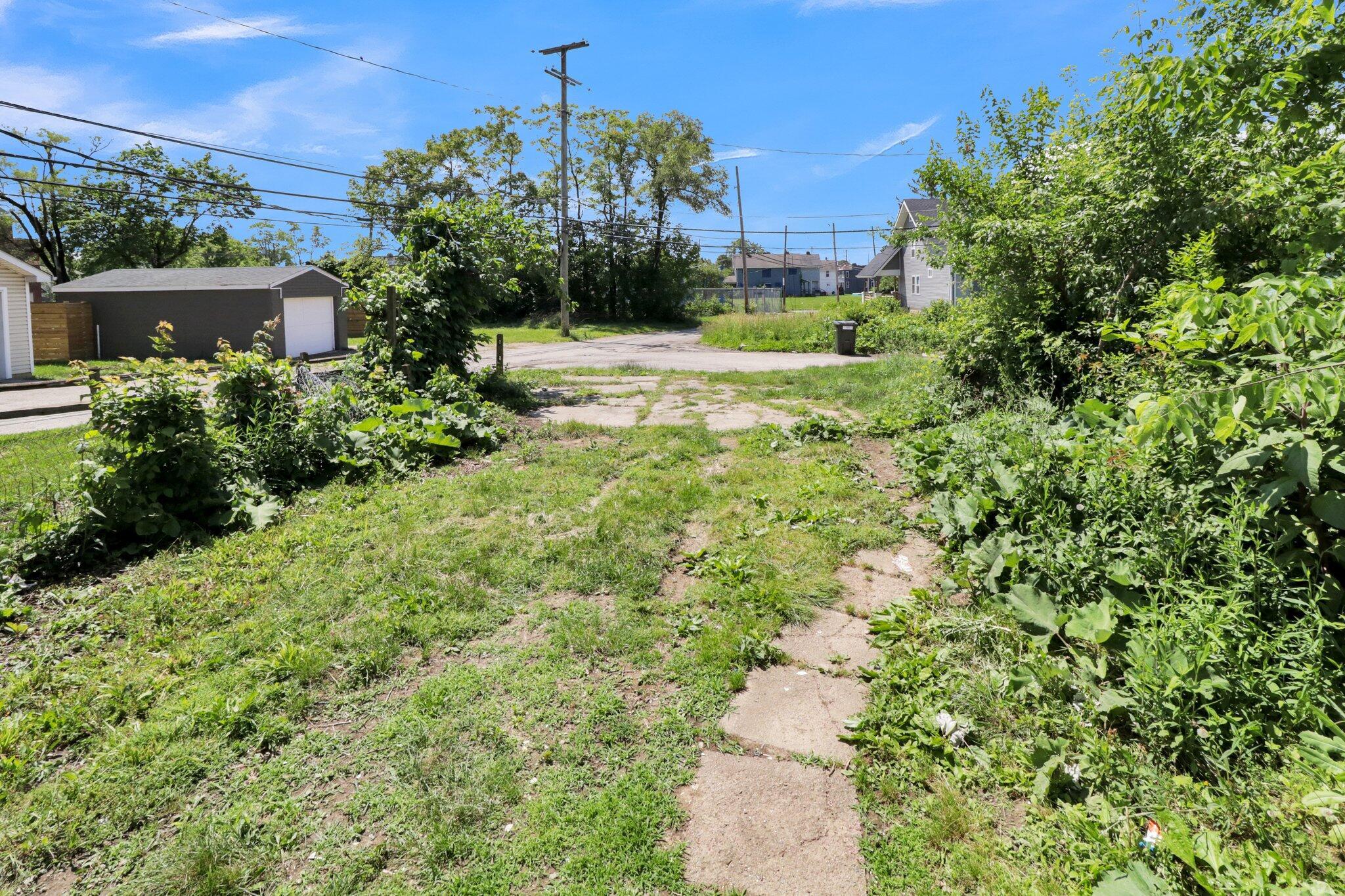 1131 E 16th Avenue, Columbus