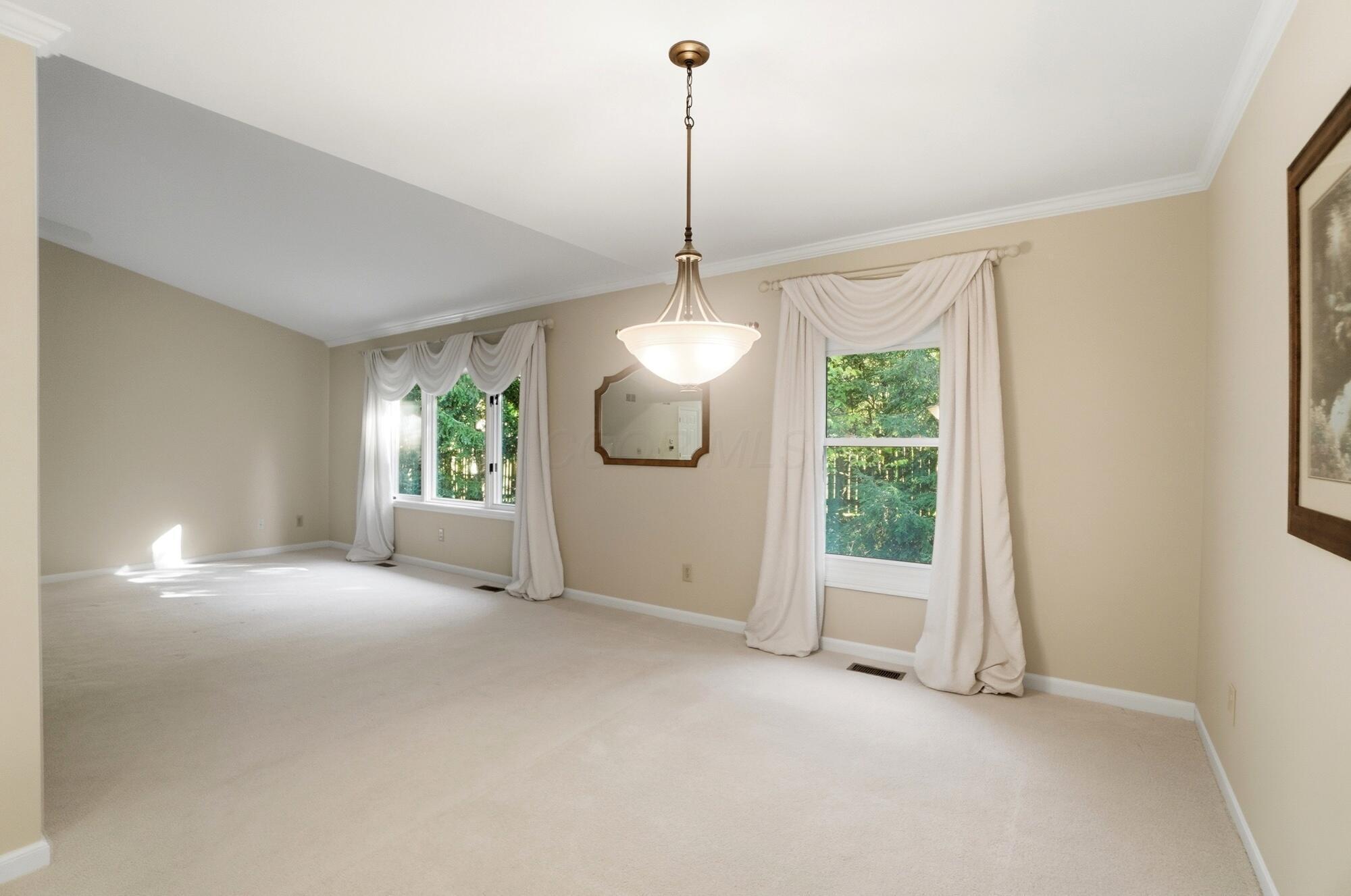 5672 Barry Trace, Dublin