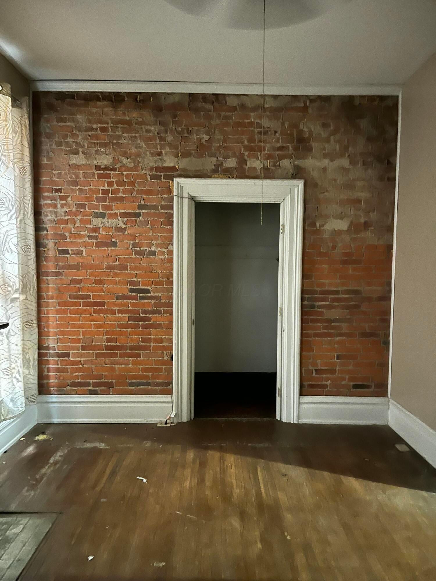 33 Clark Place, 35 35