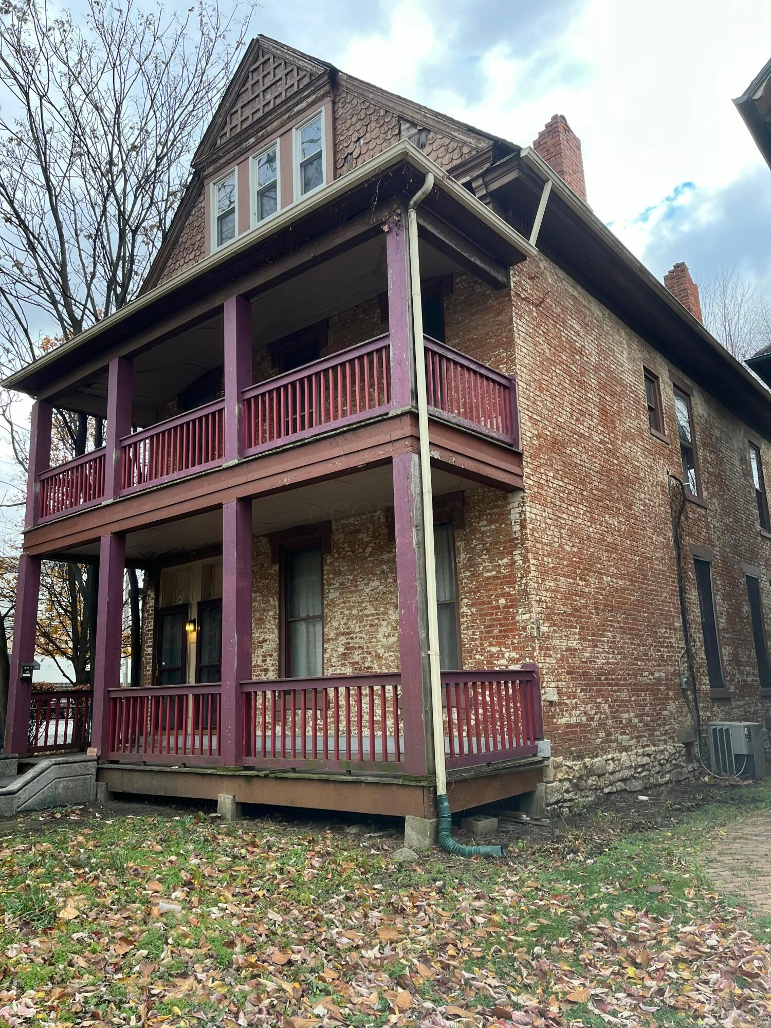 33 Clark Place, 35 35