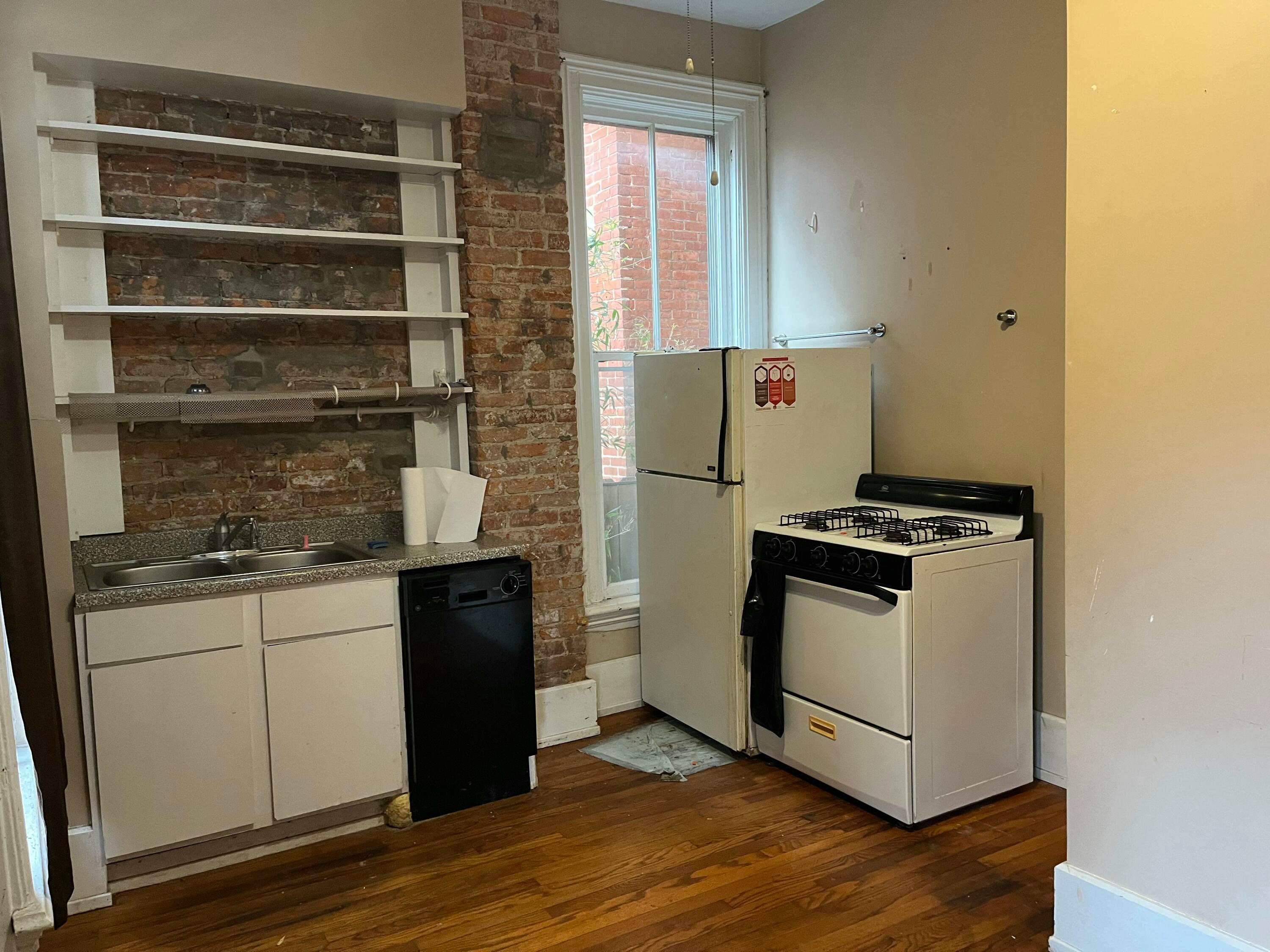 33 Clark Place, 35 35