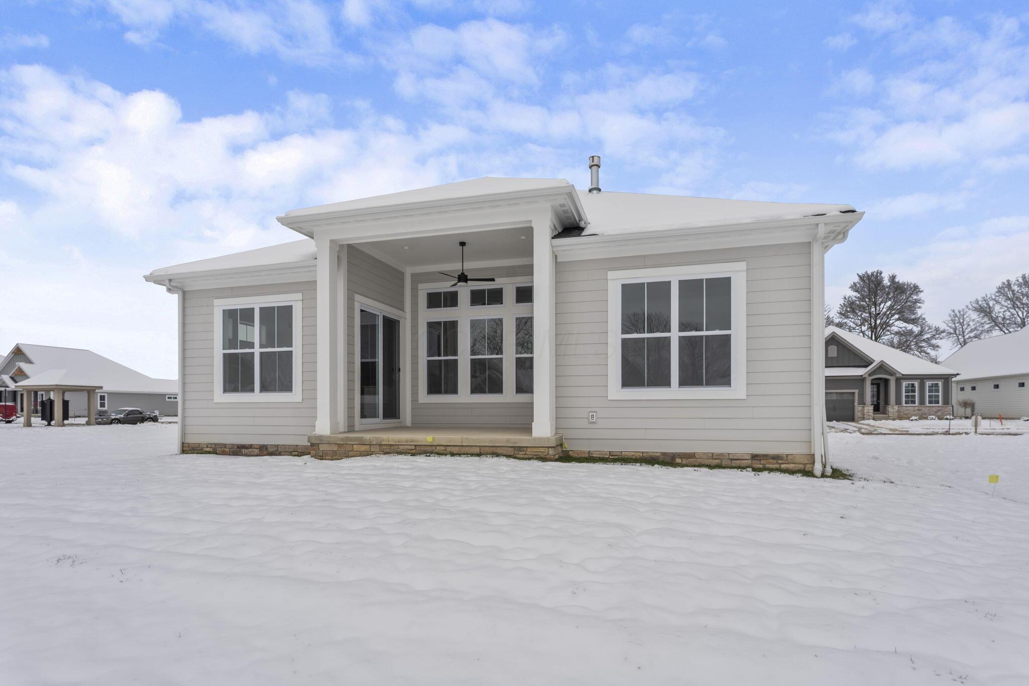 4041 Captains Circle