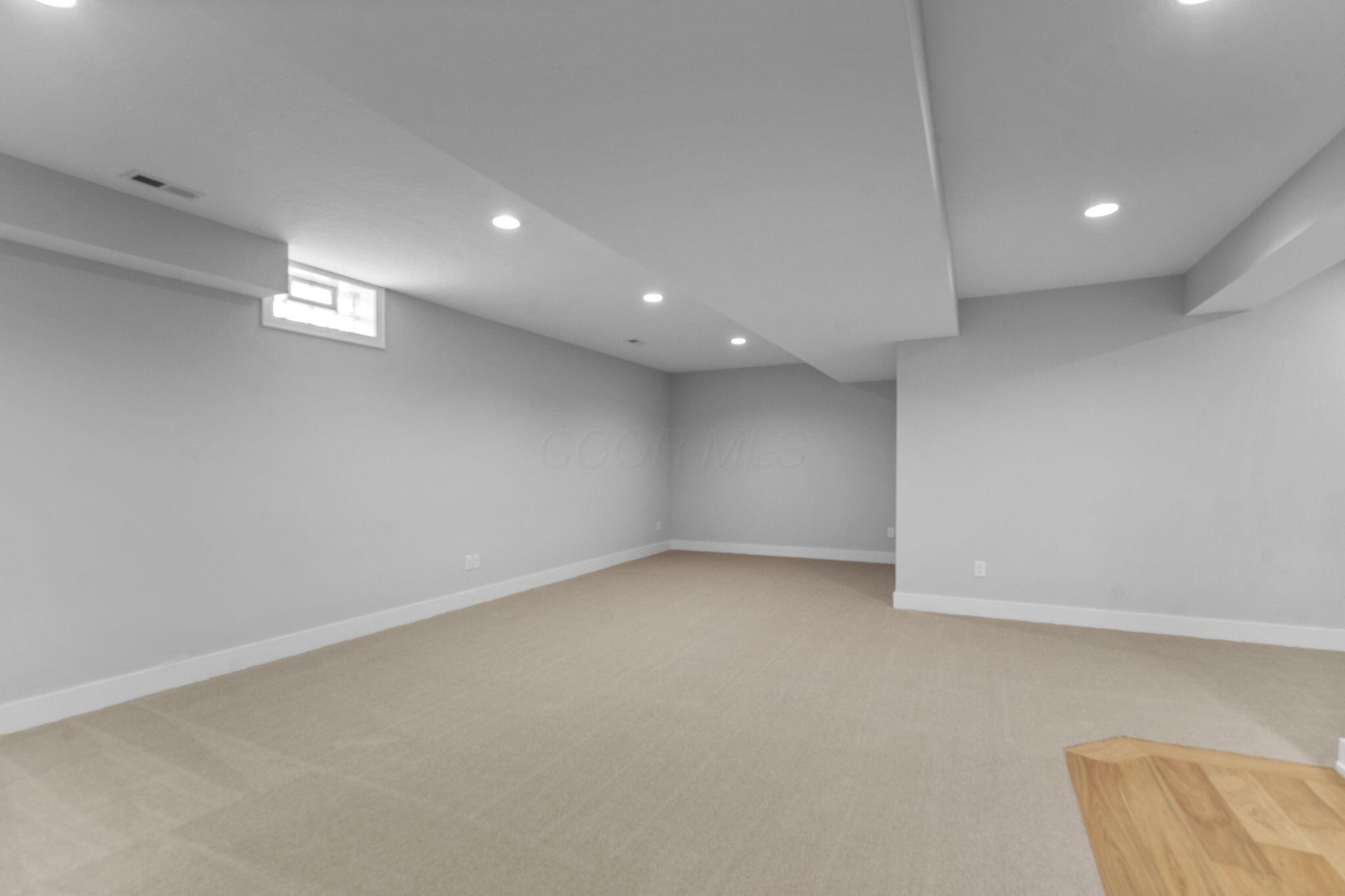 4041 Captains Circle