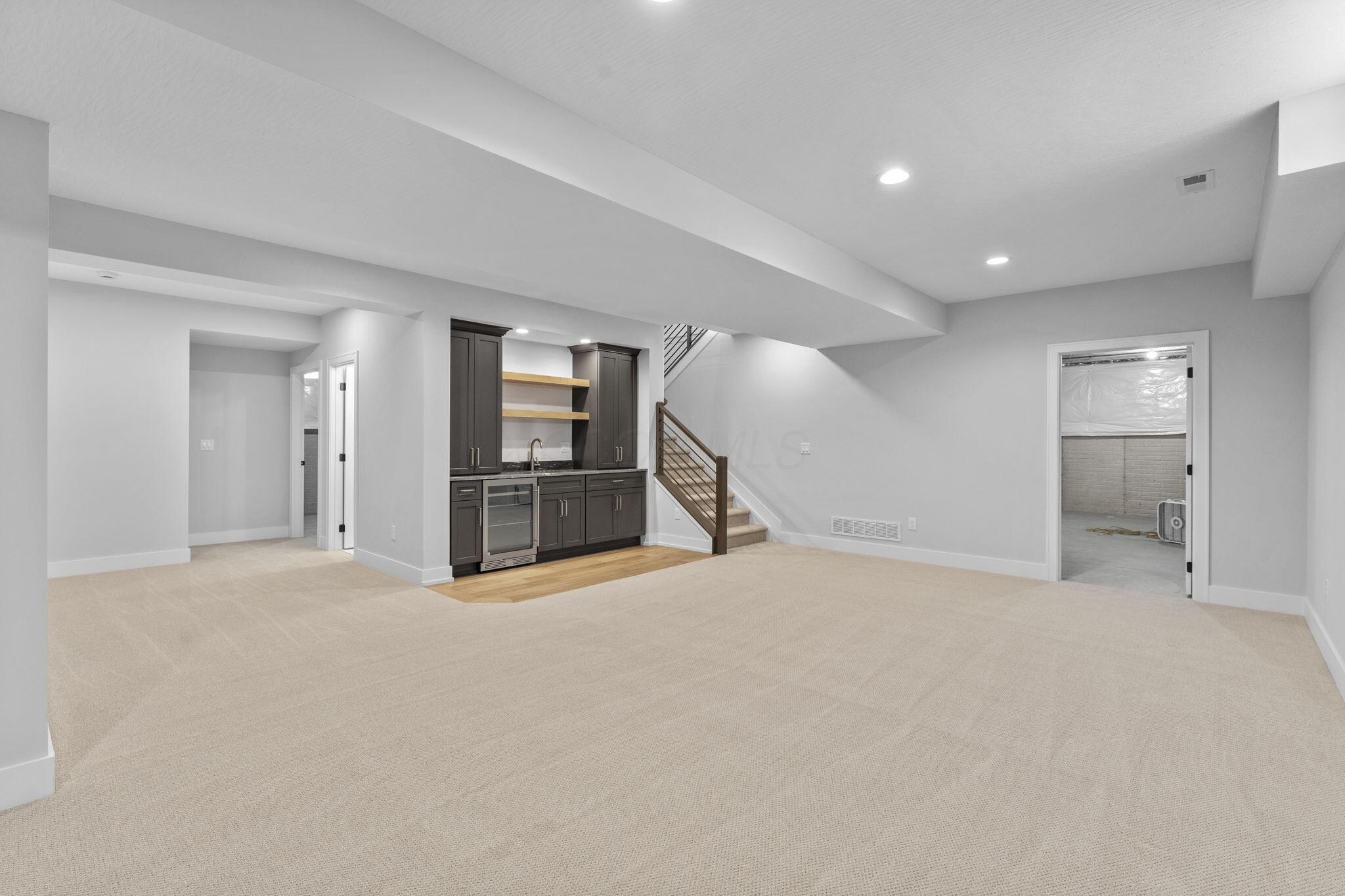 4041 Captains Circle